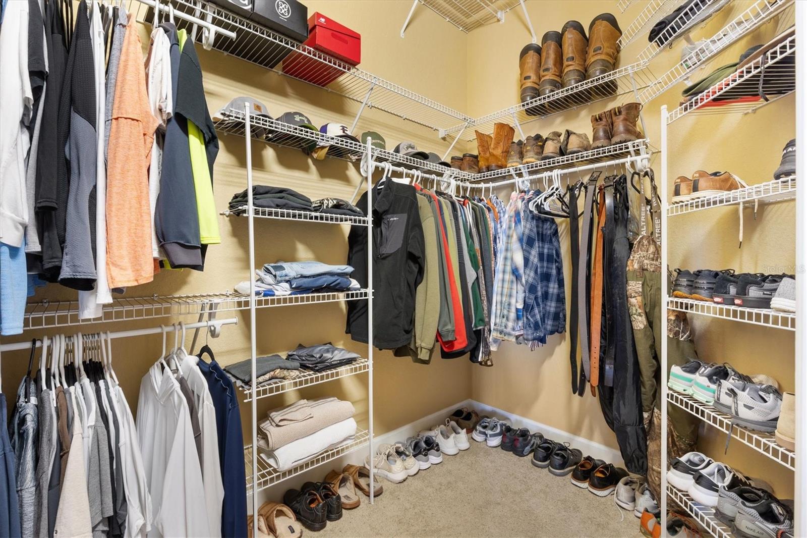 Image 28 of 52 For 527 Dowling Circle