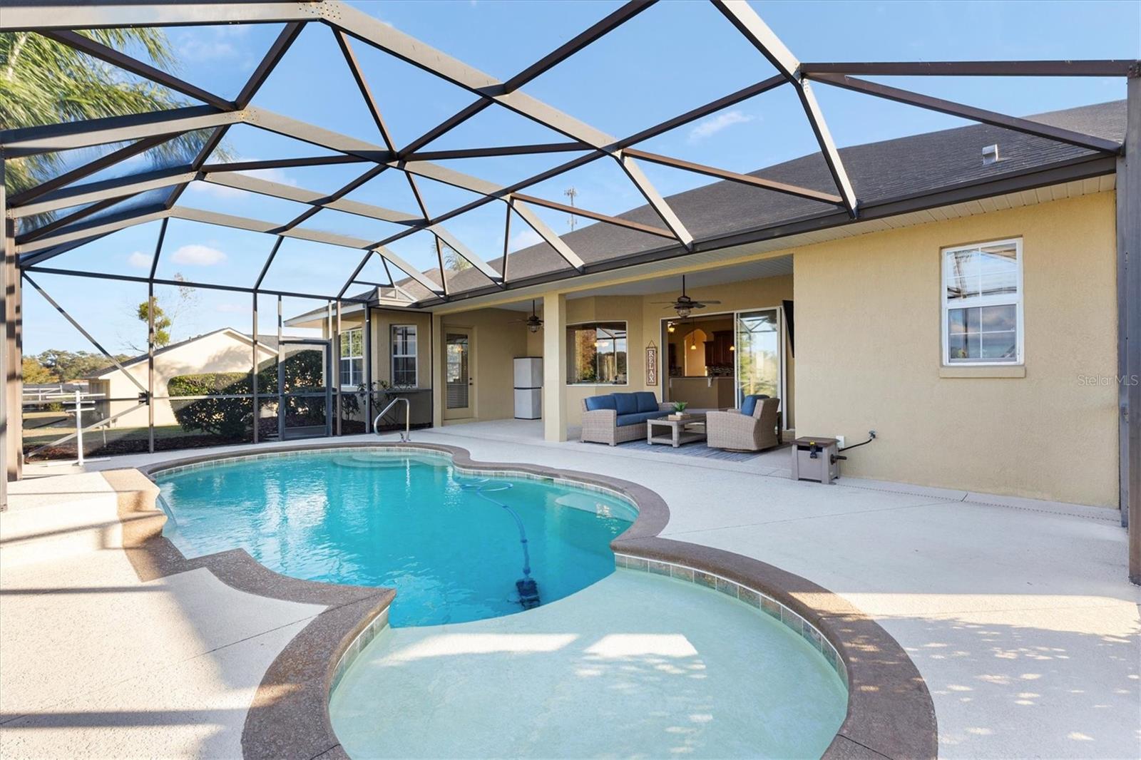 Image 41 of 52 For 527 Dowling Circle