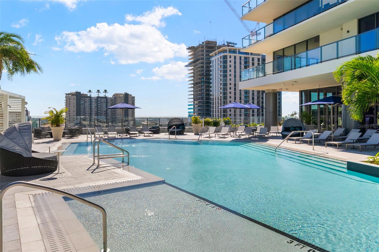 Image 28 of 47 For 275 1st Avenue S 1005