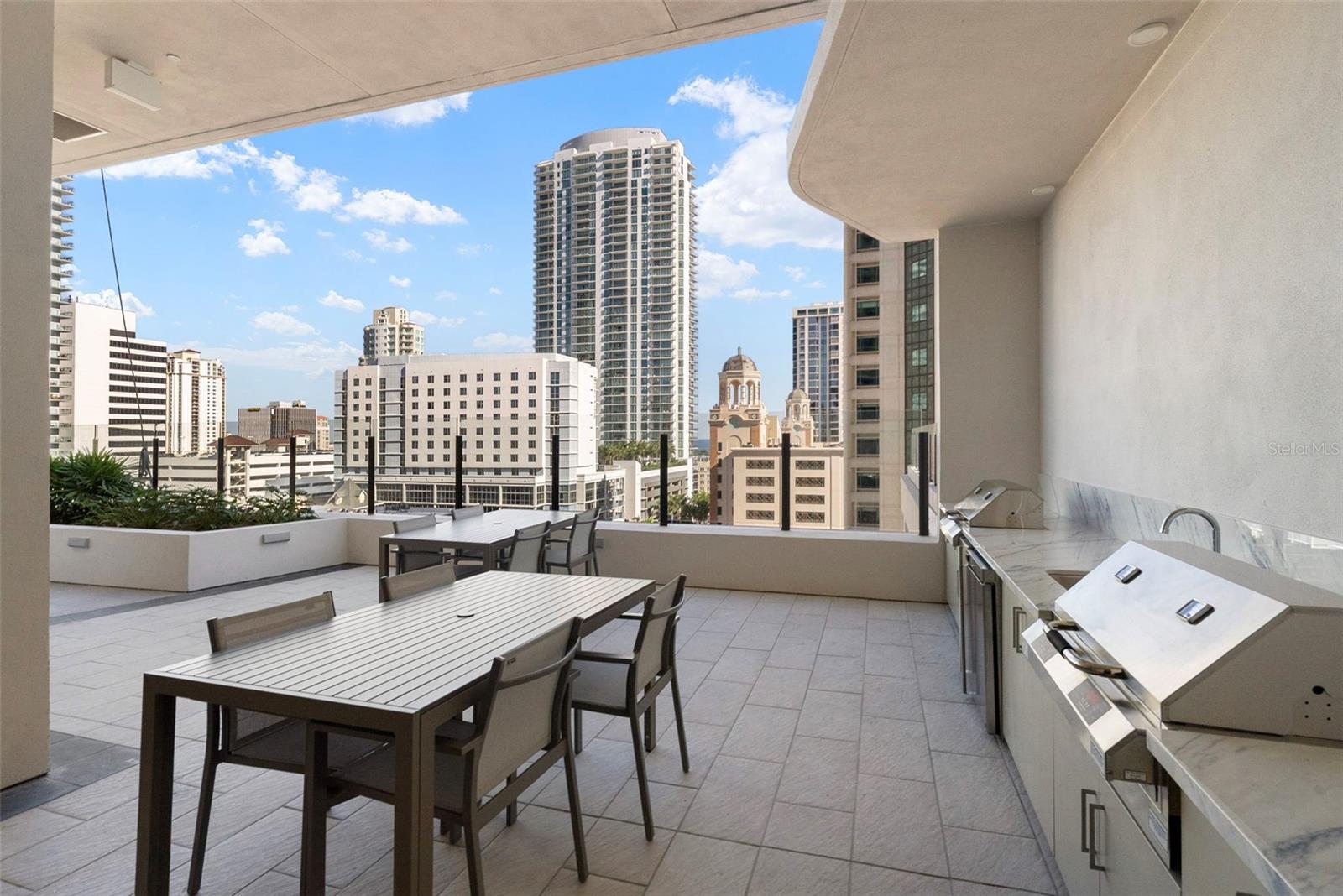 Image 30 of 47 For 275 1st Avenue S 1005