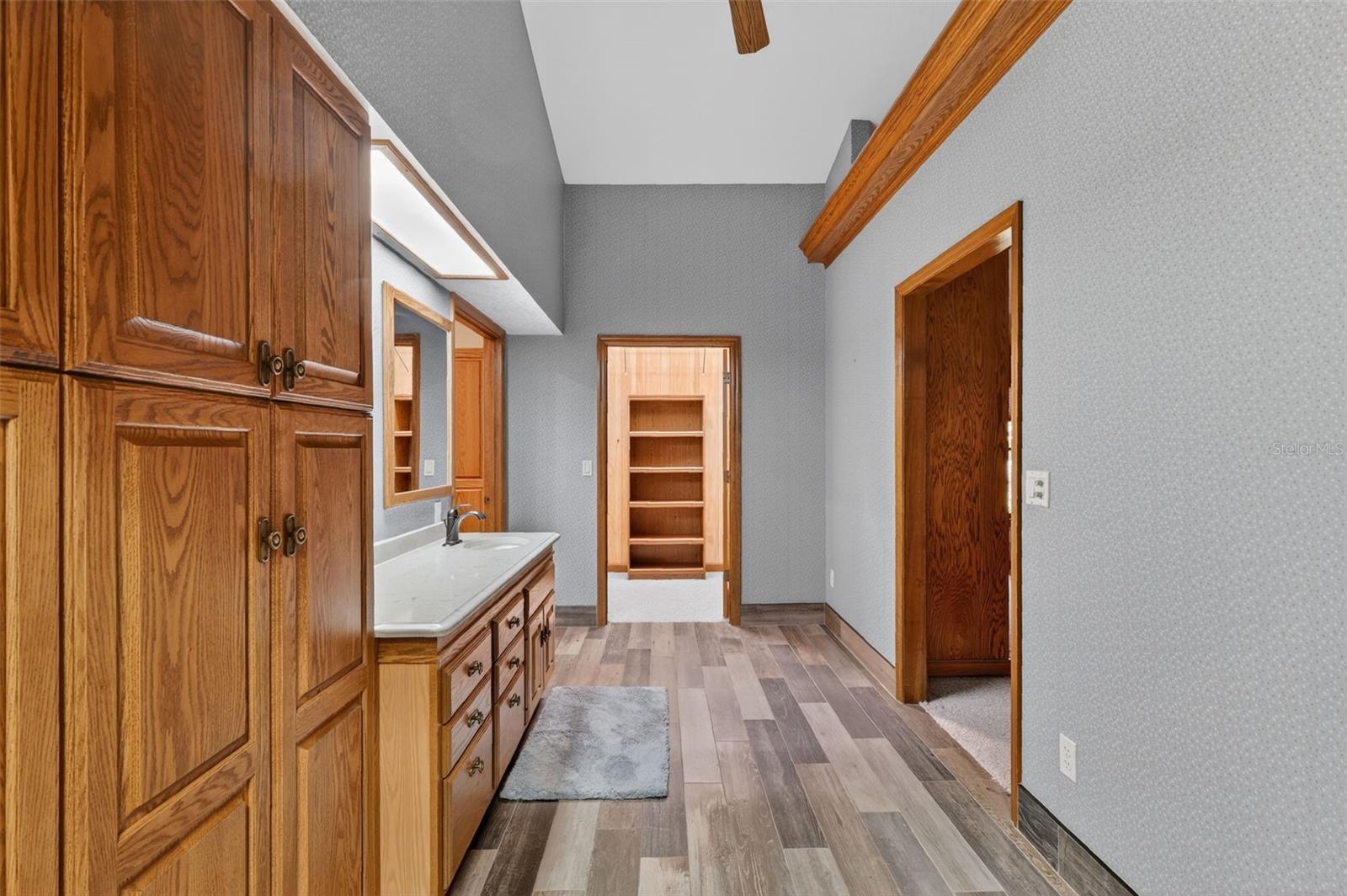 Image 31 of 53 For 6625 Woody Court