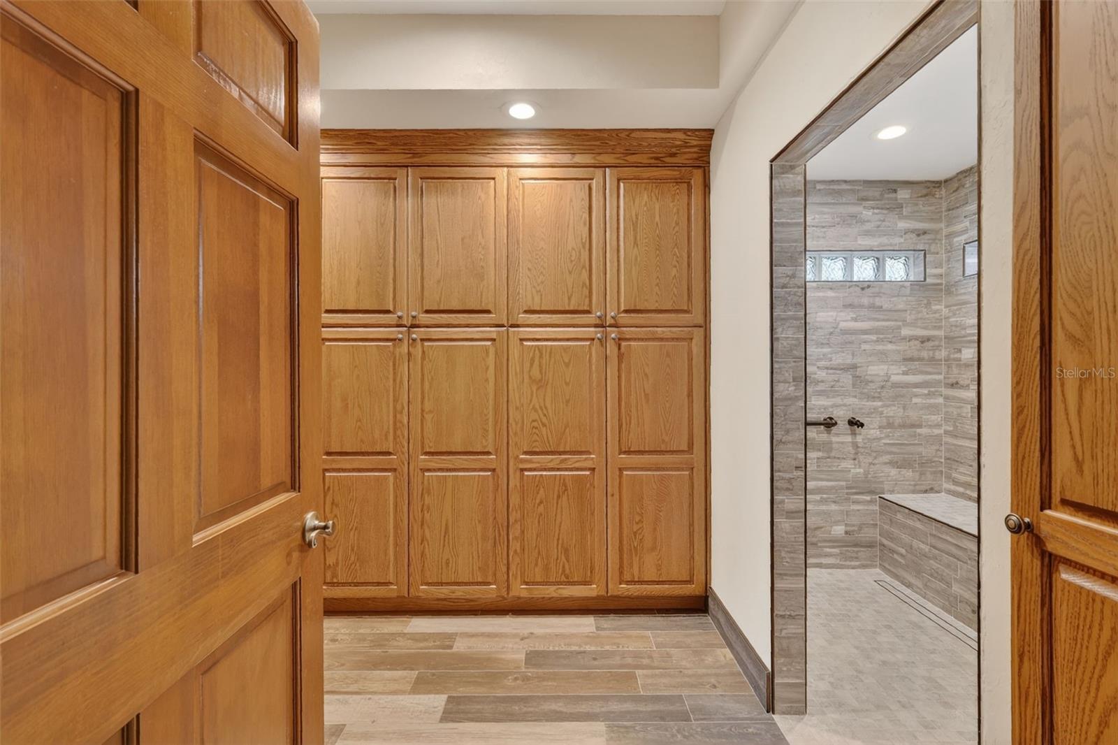 Image 33 of 53 For 6625 Woody Court