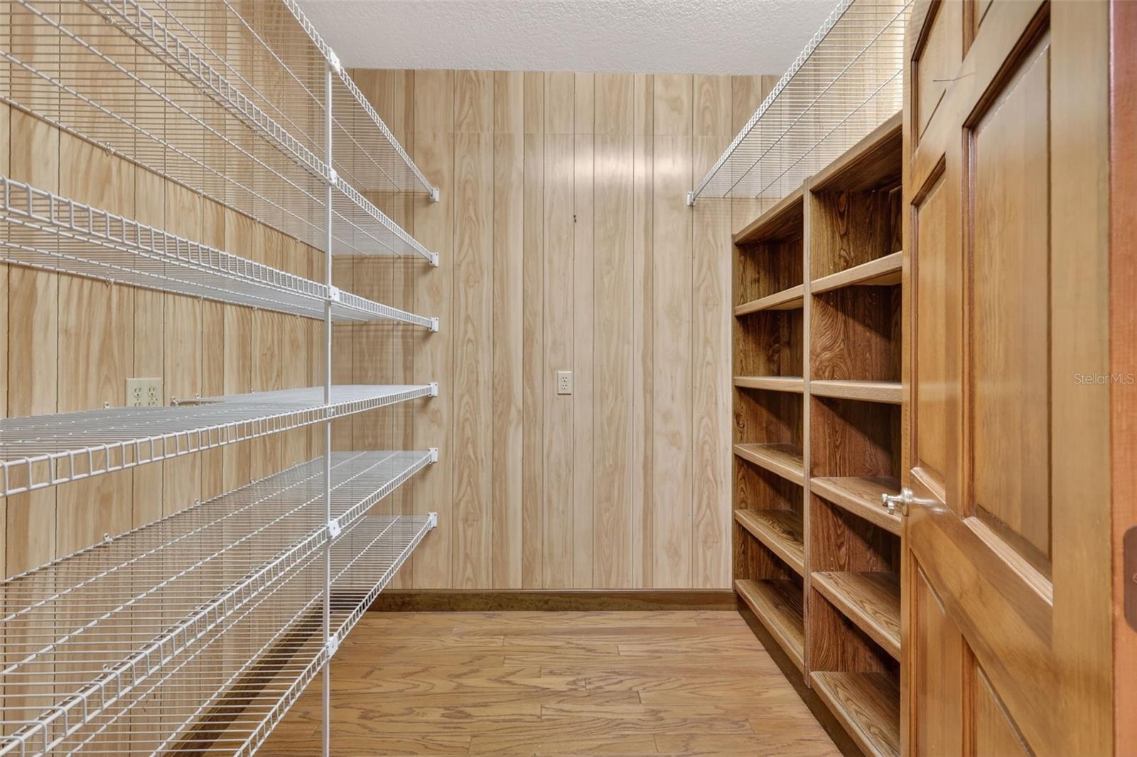 Image 41 of 53 For 6625 Woody Court