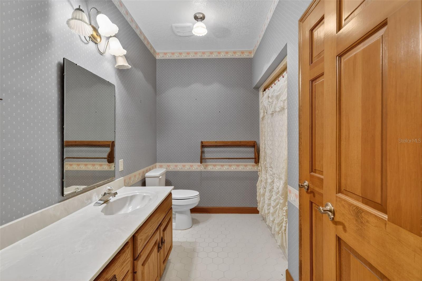 Image 42 of 53 For 6625 Woody Court