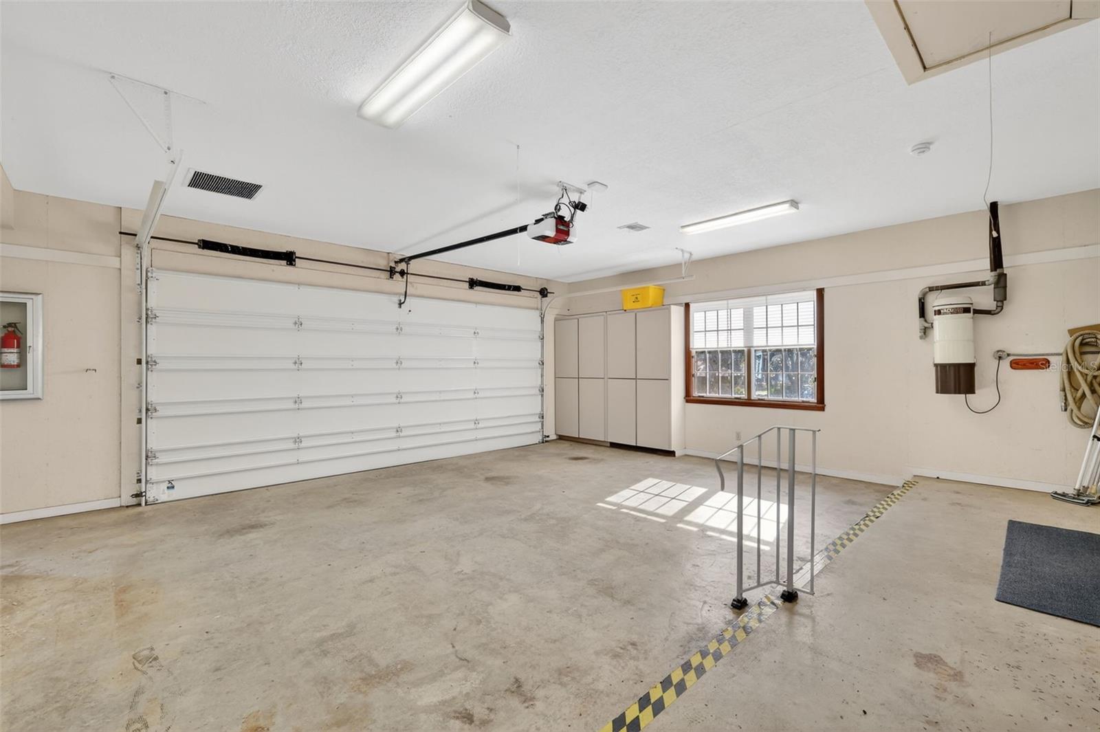 Image 45 of 53 For 6625 Woody Court