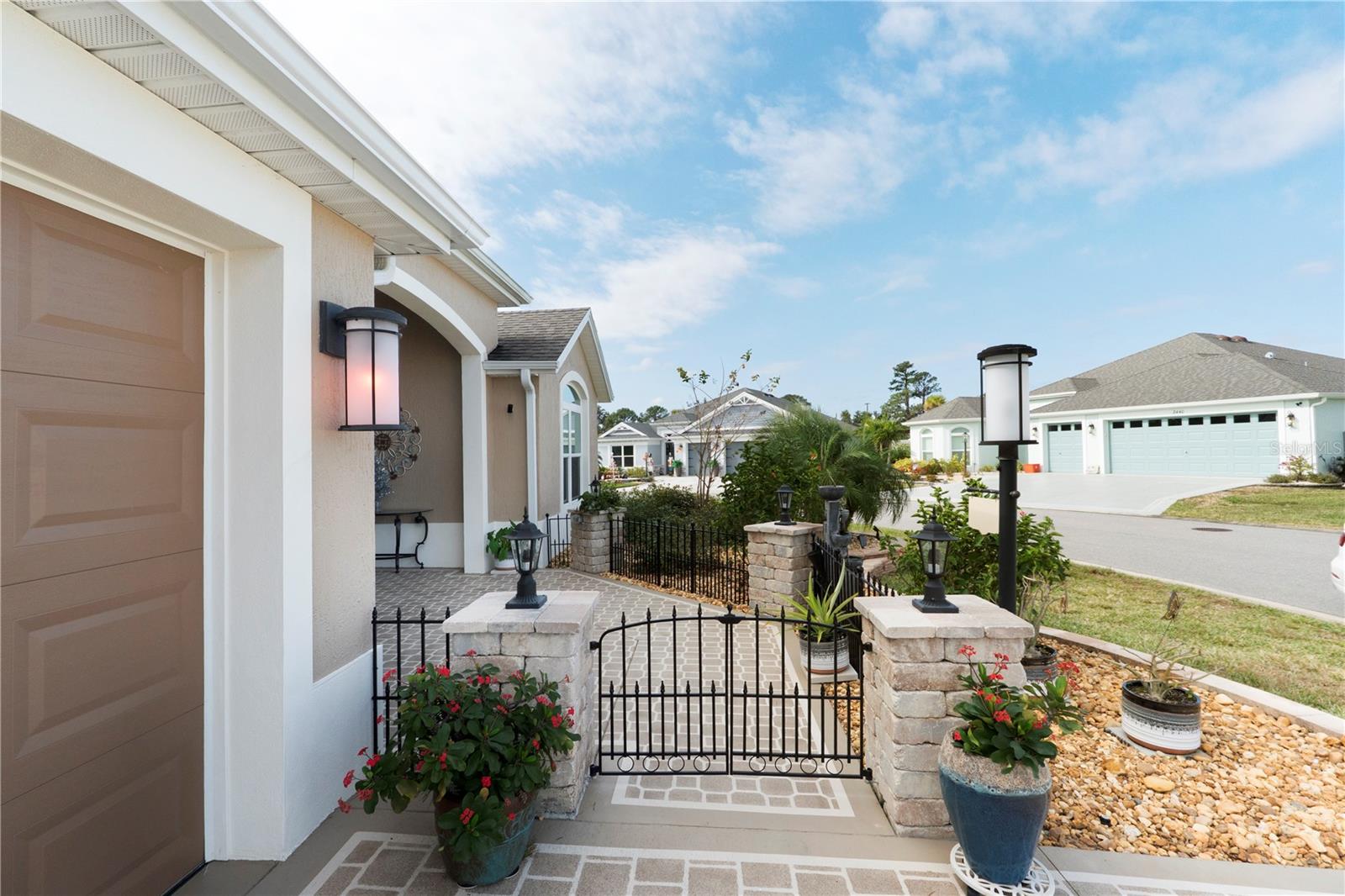 Image 3 of 48 For 2447 Youngmann Loop