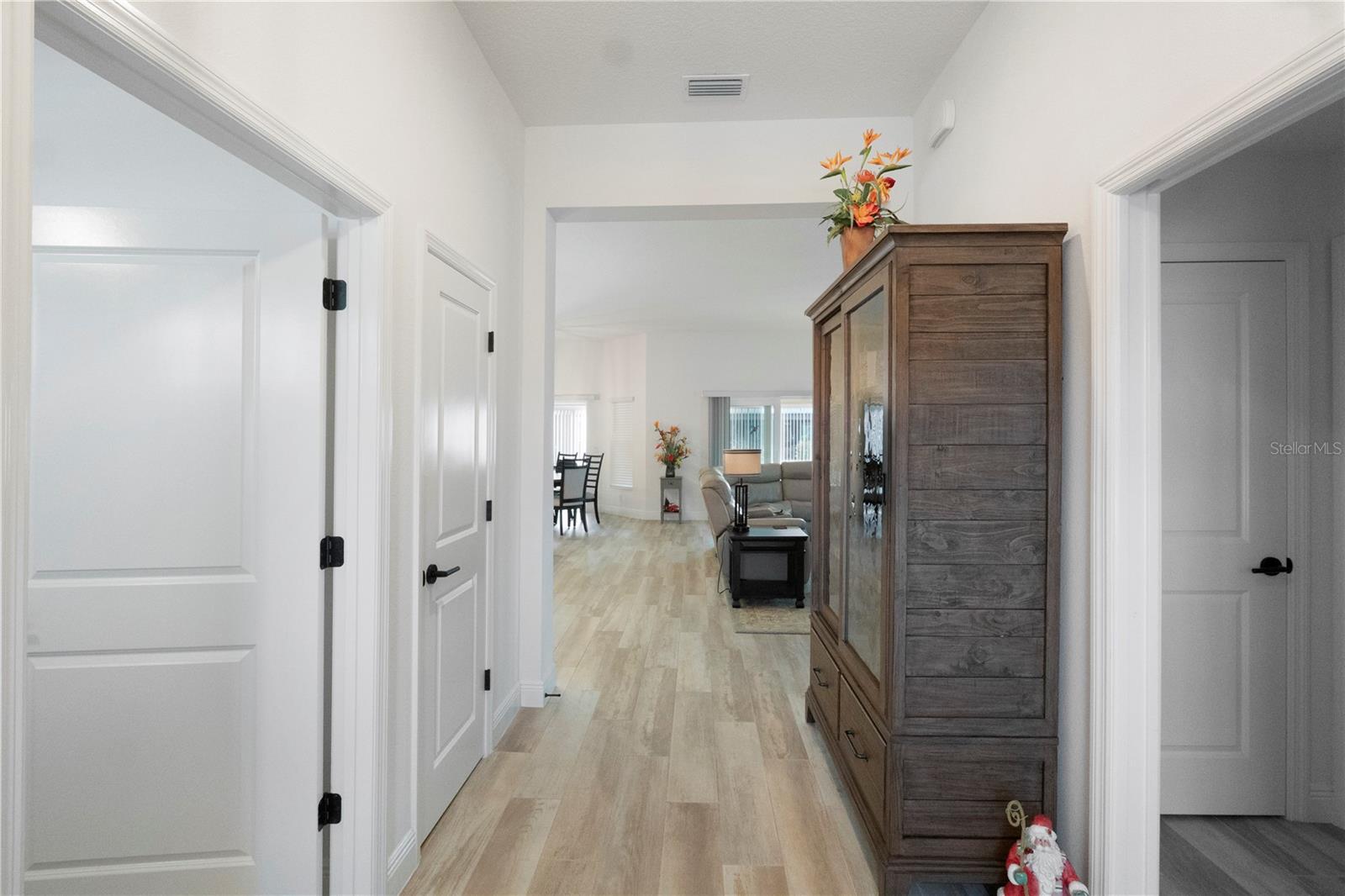 Image 5 of 48 For 2447 Youngmann Loop