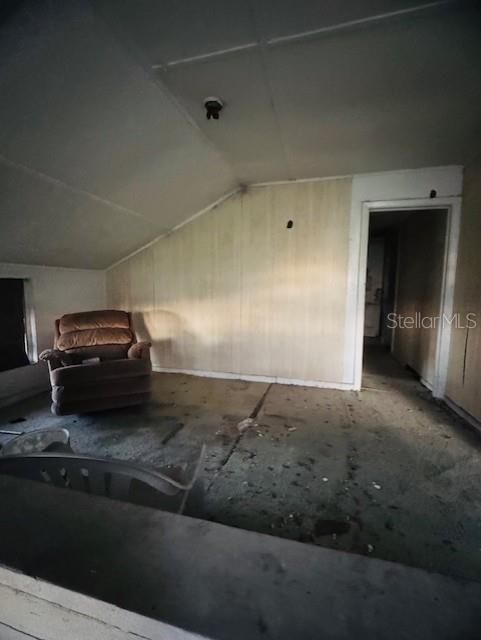 Image 16 of 47 For 17476 Nicholas Avenue