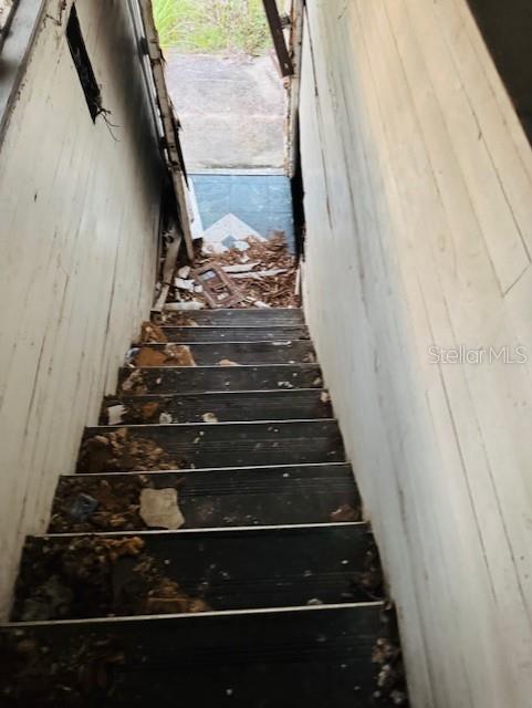 Image 23 of 47 For 17476 Nicholas Avenue