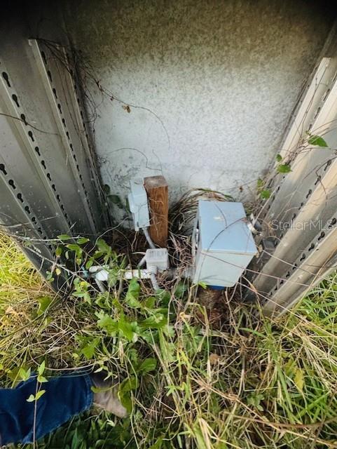 Image 28 of 47 For 17476 Nicholas Avenue