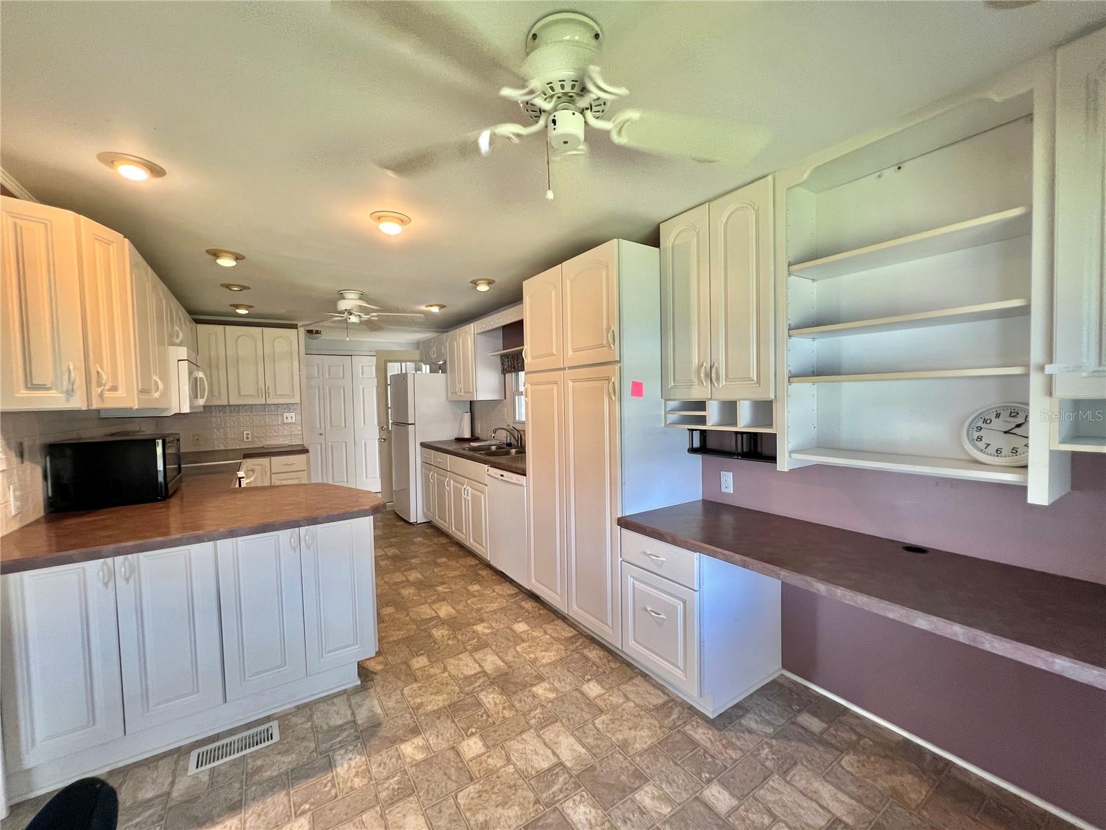 Image 23 of 80 For 103 Fountain Cove