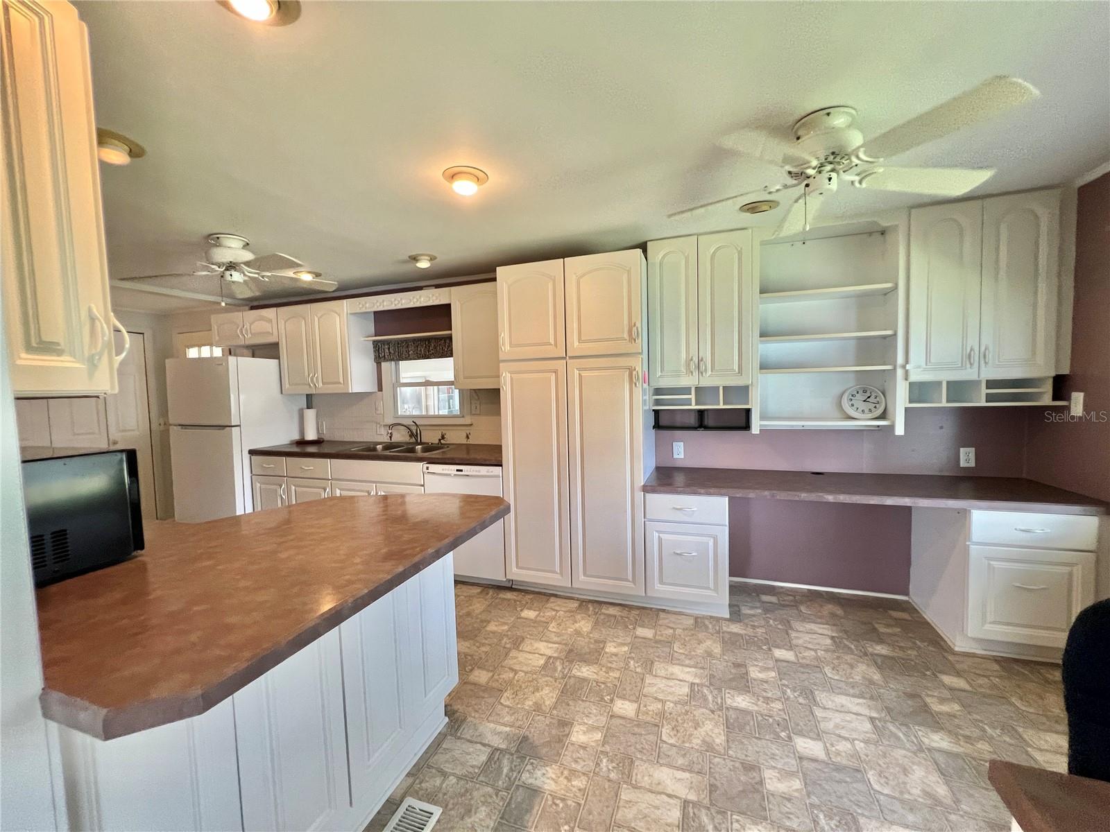 Image 30 of 80 For 103 Fountain Cove