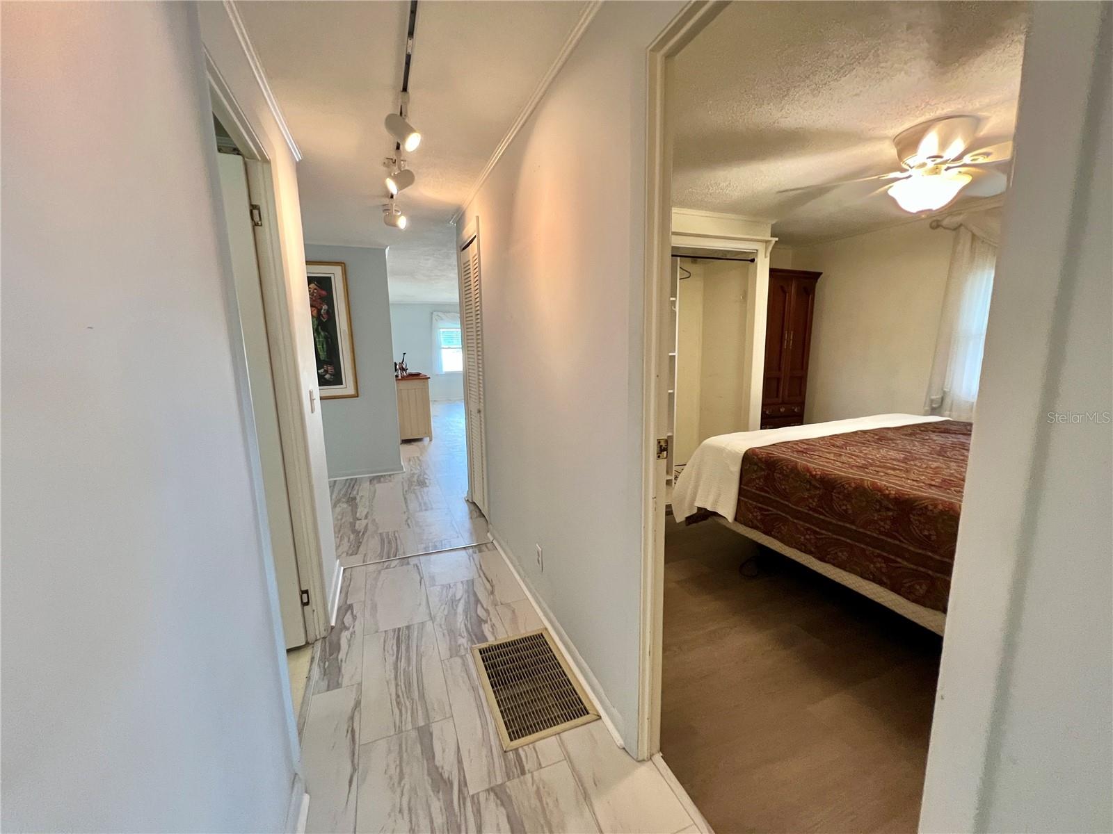 Image 33 of 80 For 103 Fountain Cove