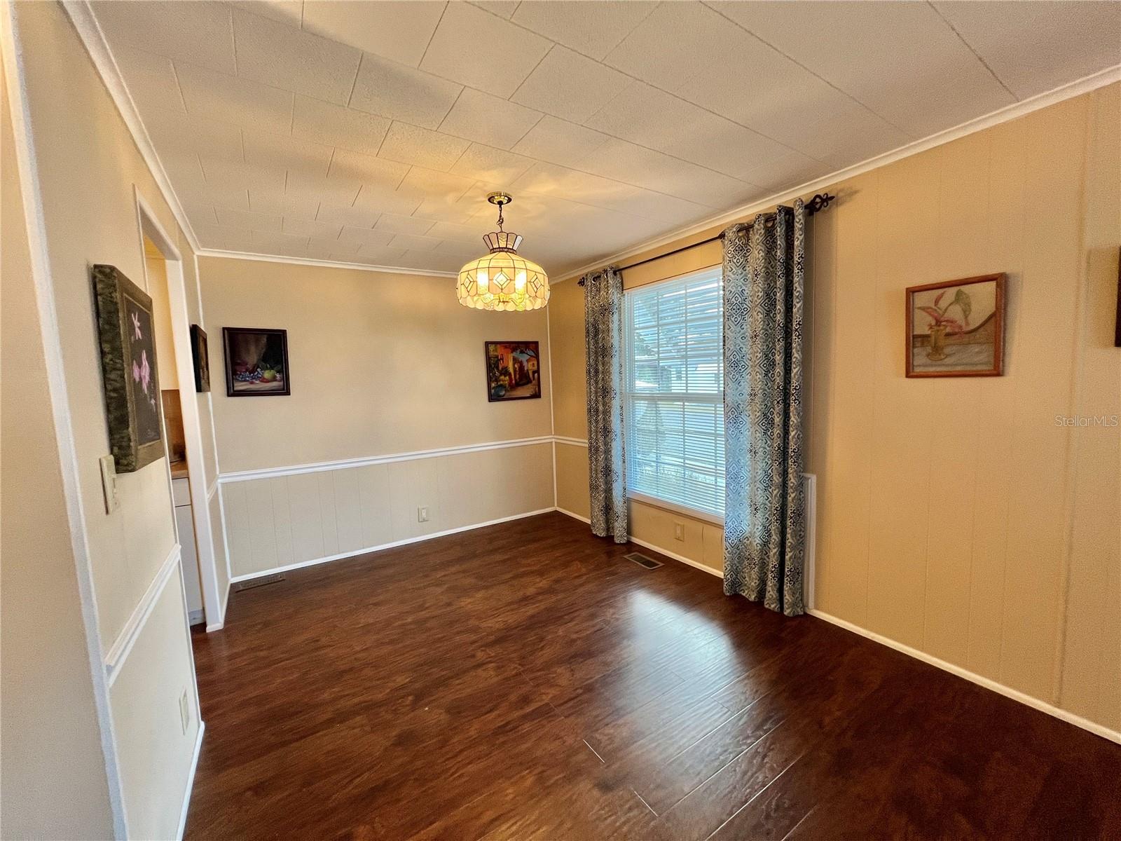 Image 3 of 50 For 139 Aspen Circle