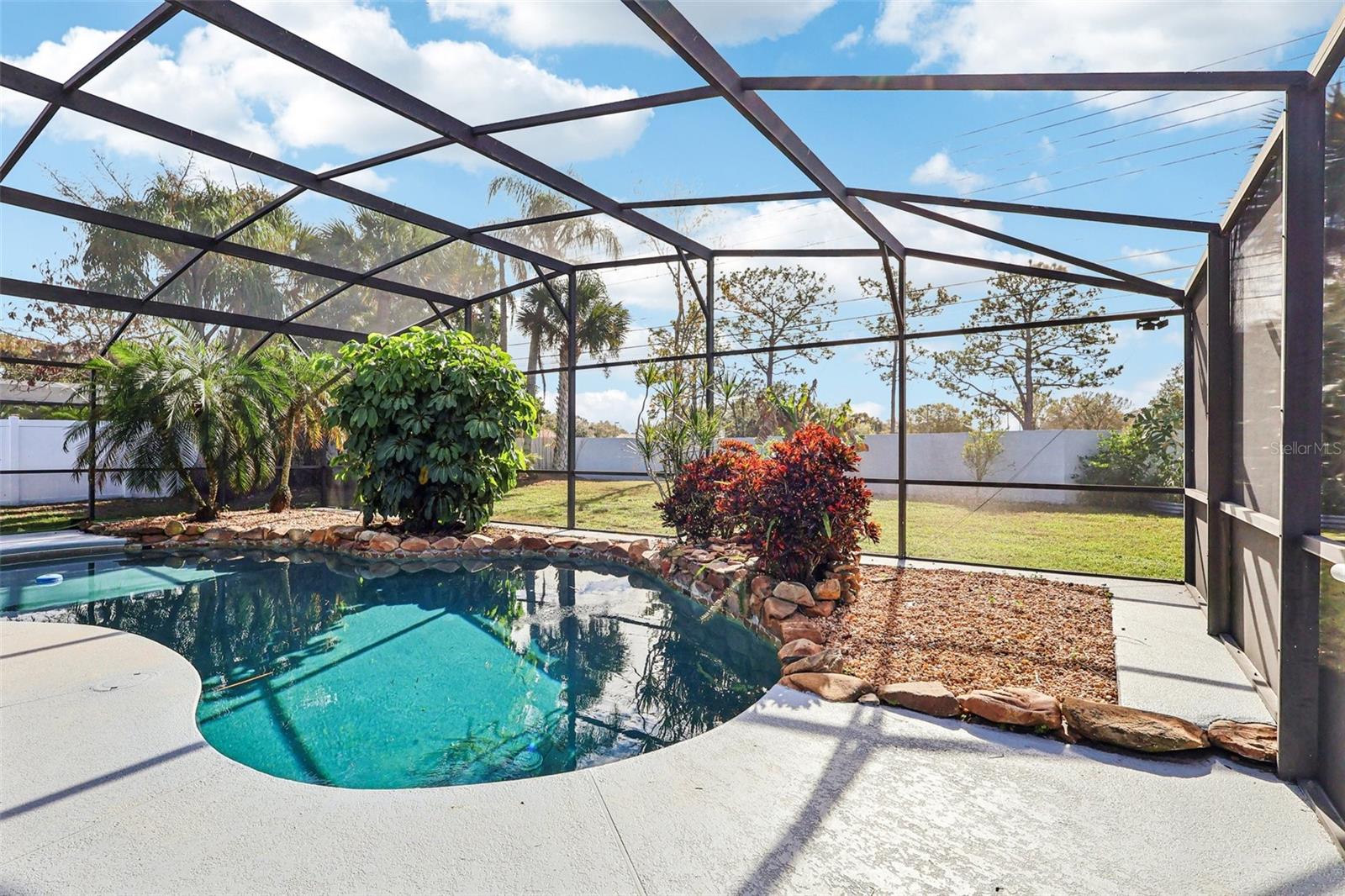 Image 33 of 42 For 8812 Shadow Bay Drive