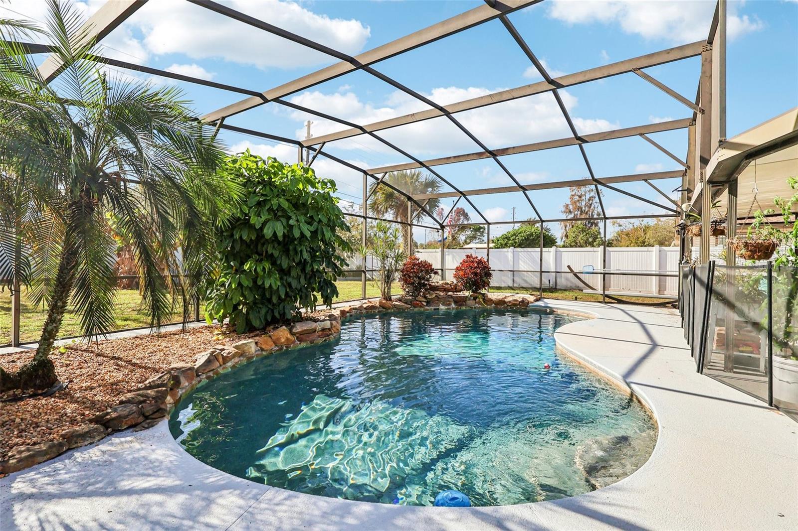 Image 36 of 42 For 8812 Shadow Bay Drive