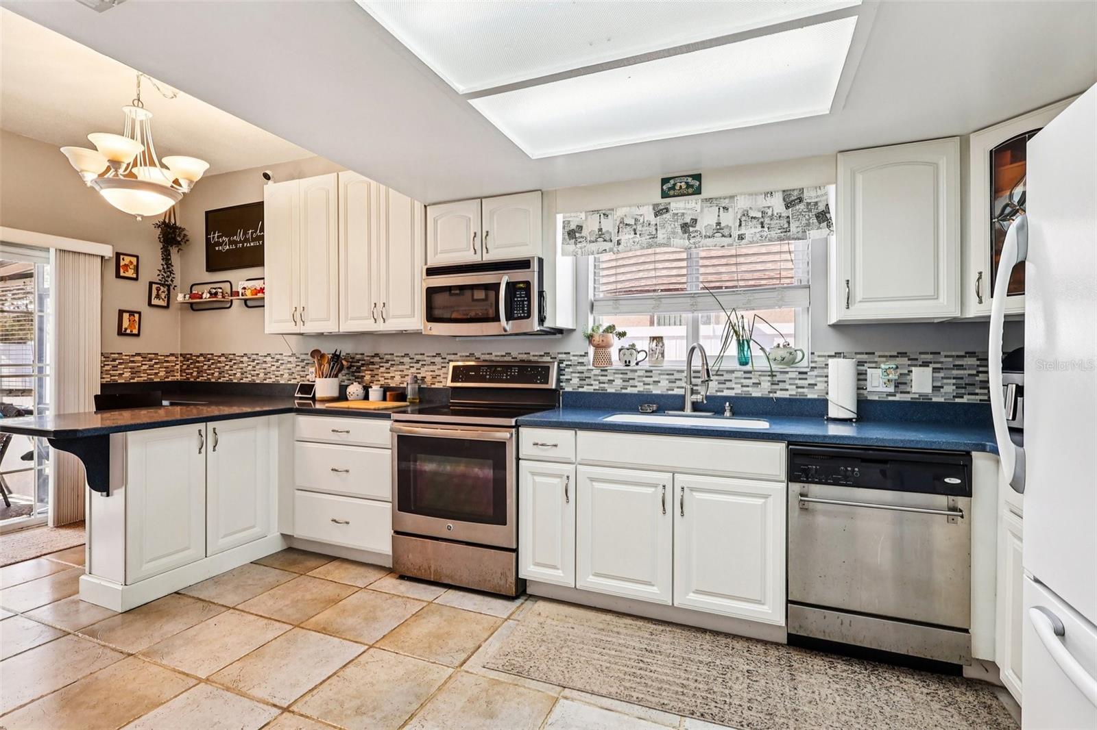 Image 9 of 42 For 8812 Shadow Bay Drive