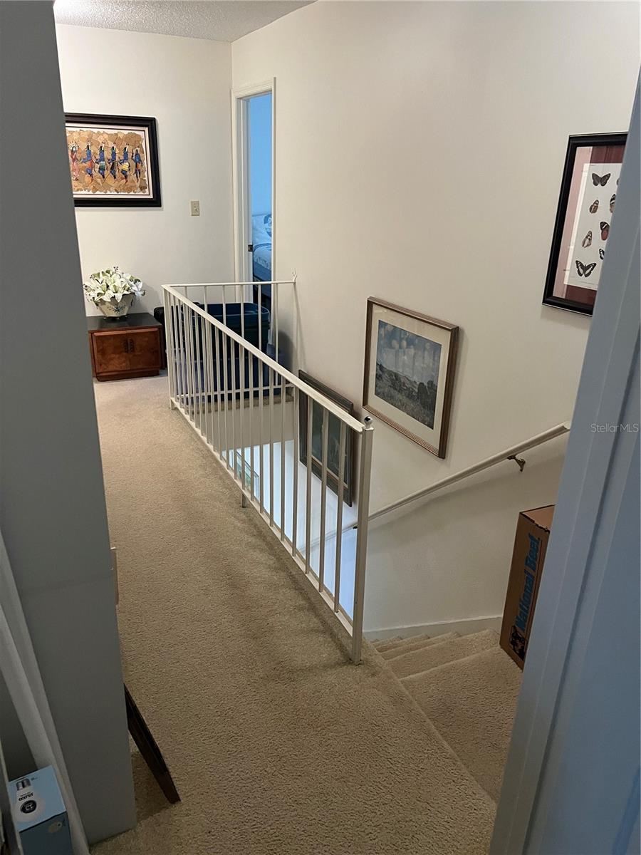 Image 20 of 30 For 1412 Oak Place E