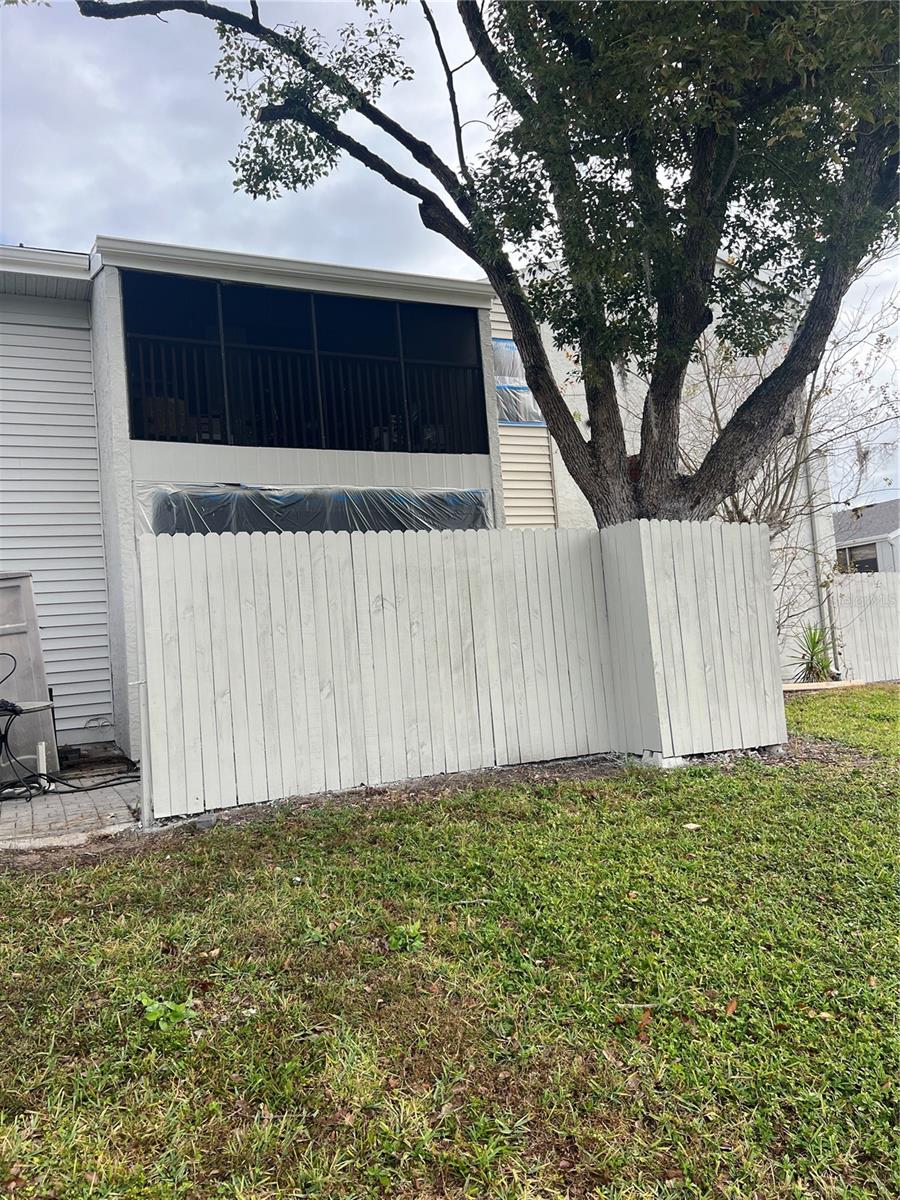 Image 29 of 30 For 1412 Oak Place E