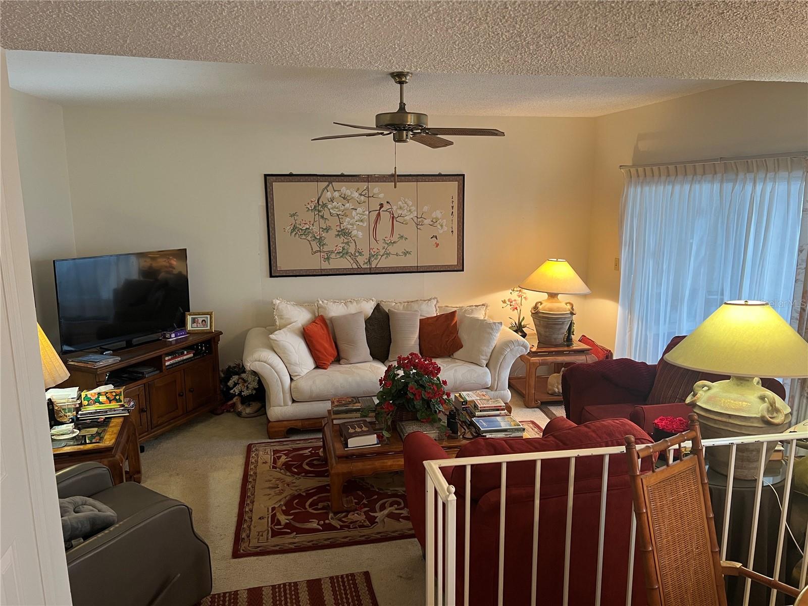 Image 5 of 30 For 1412 Oak Place E