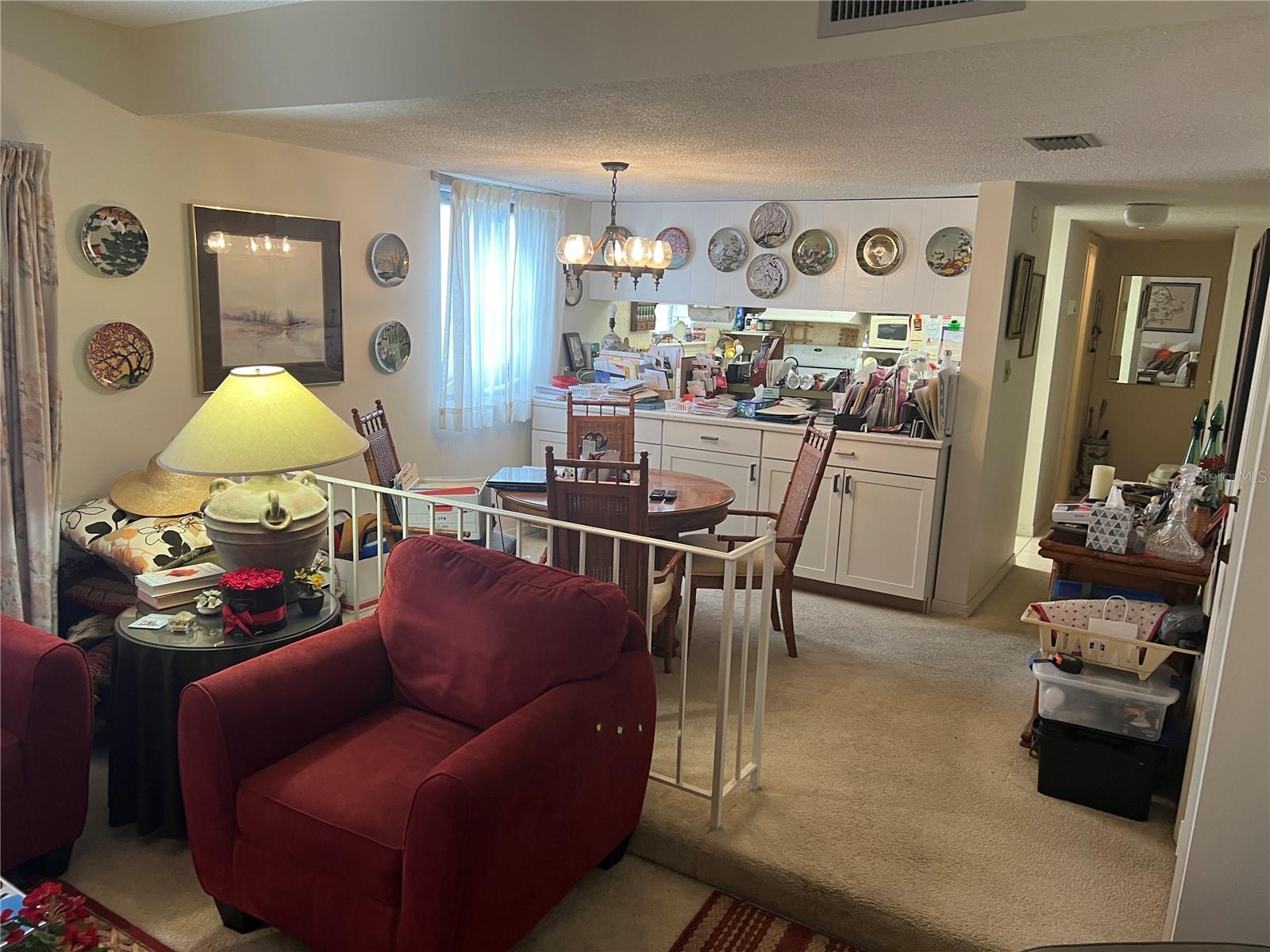 Image 6 of 30 For 1412 Oak Place E