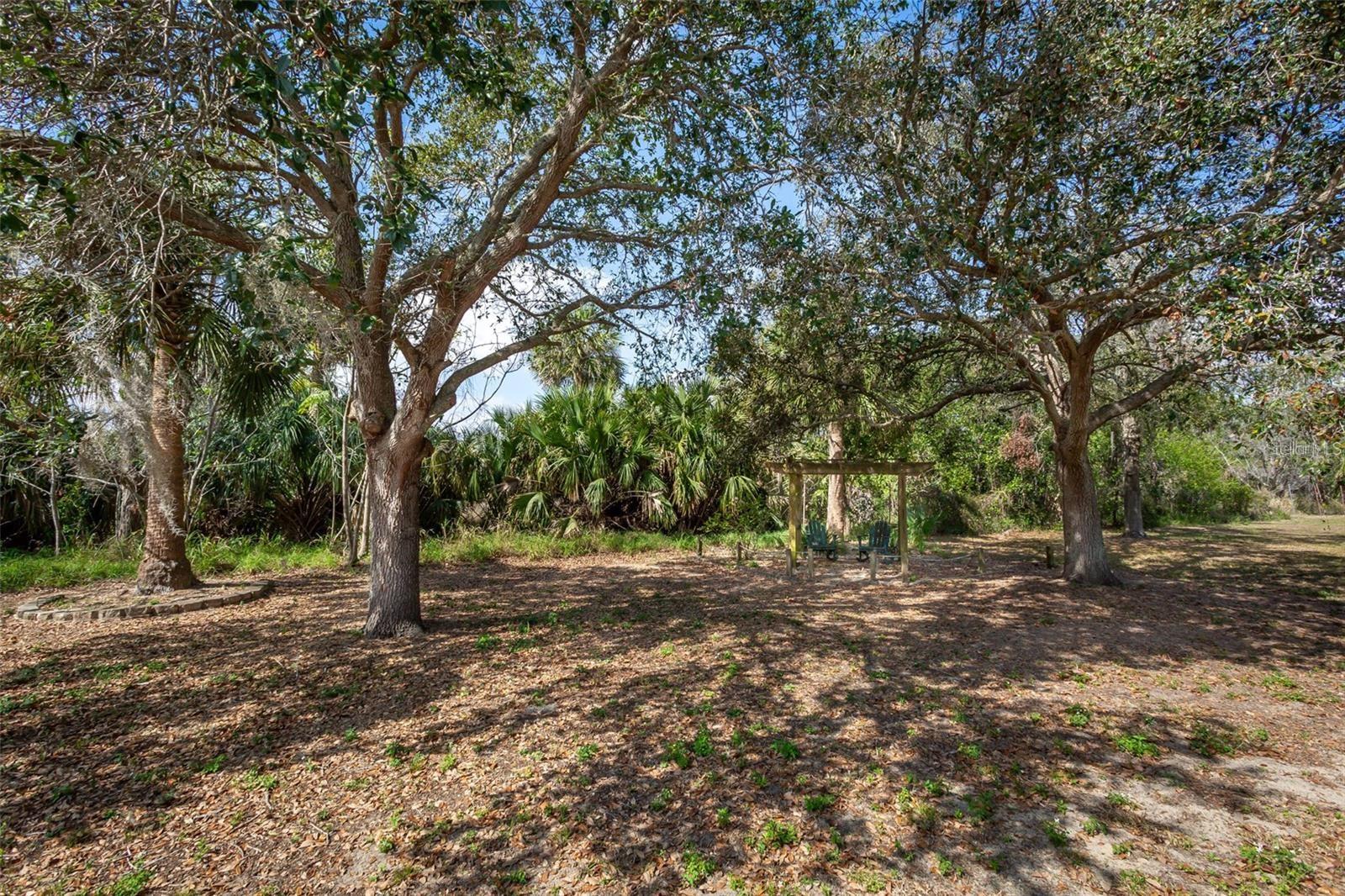 Listing photo id 4 for 2256 Lake Pointe Circle