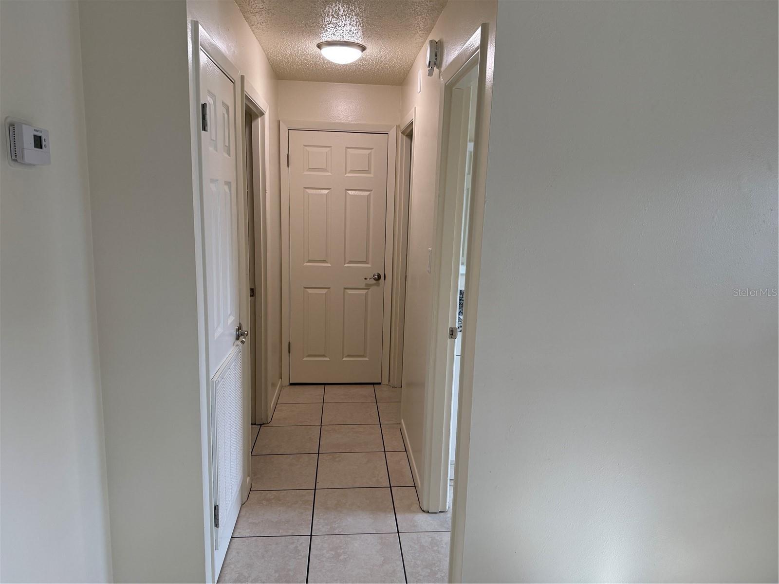 Image 6 of 20 For 822 Lone Oak Drive B