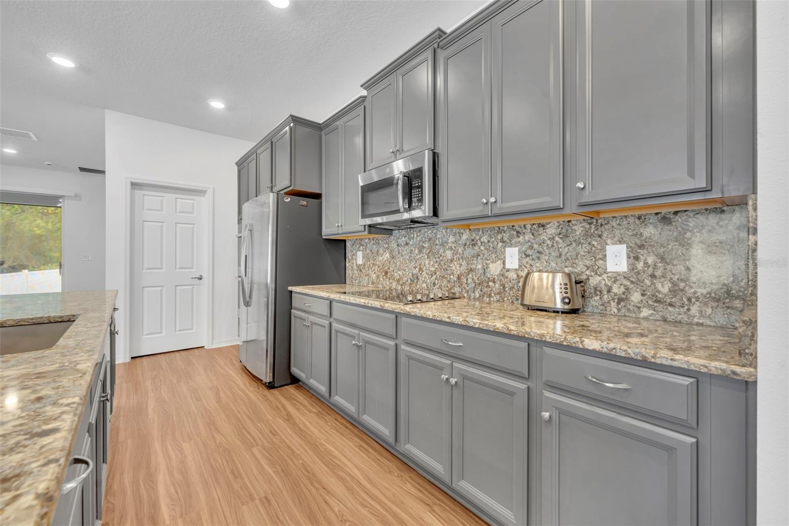 Image 13 of 40 For 4249 Beargrass Street