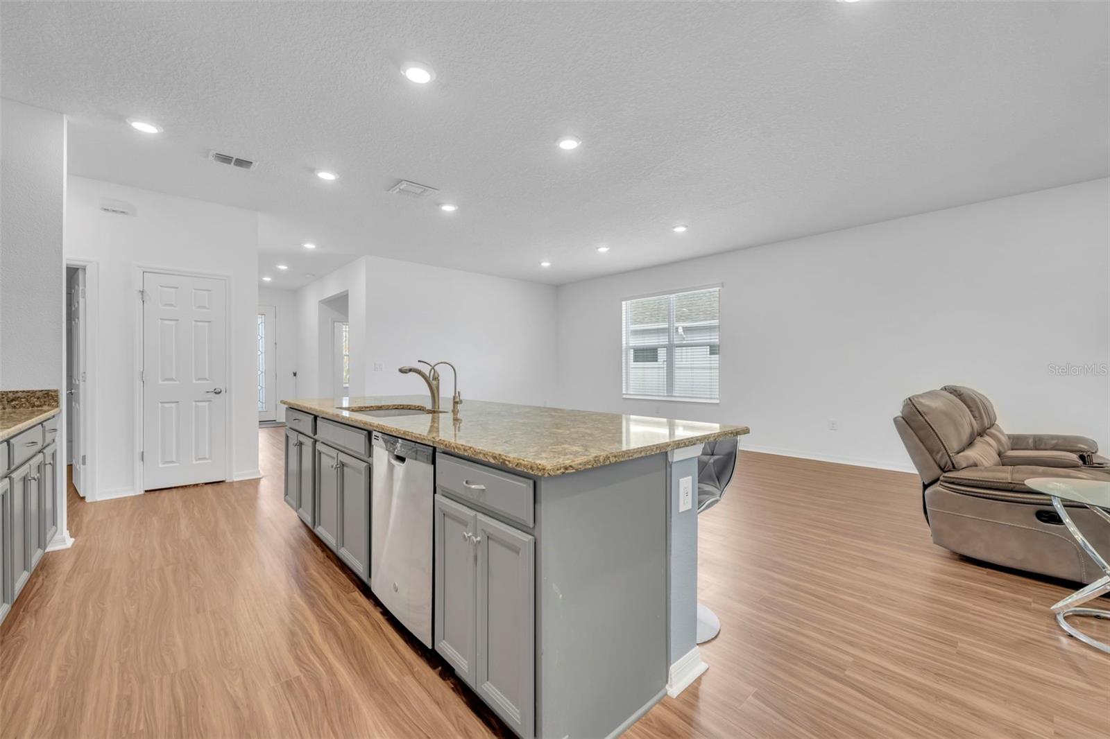 Image 14 of 40 For 4249 Beargrass Street