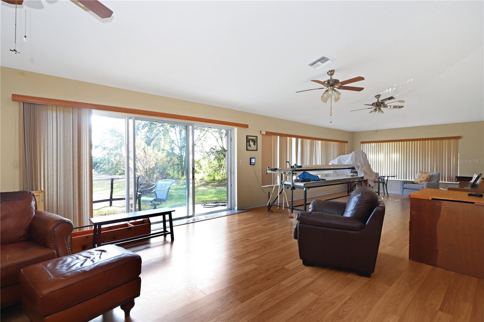 Image 9 of 46 For 21300 Royal St Georges Lane