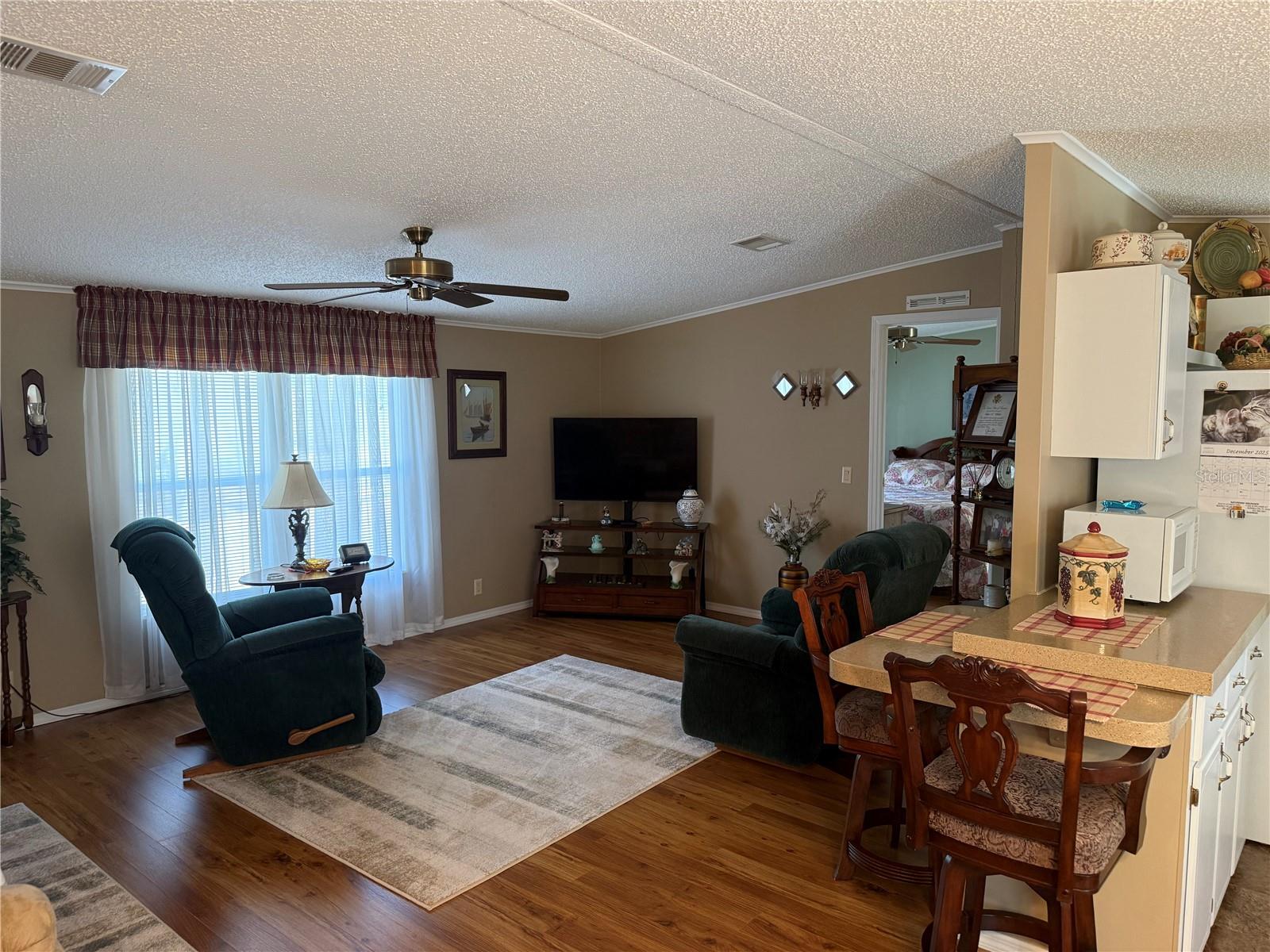 Image 4 of 32 For 6820 Mable Lane