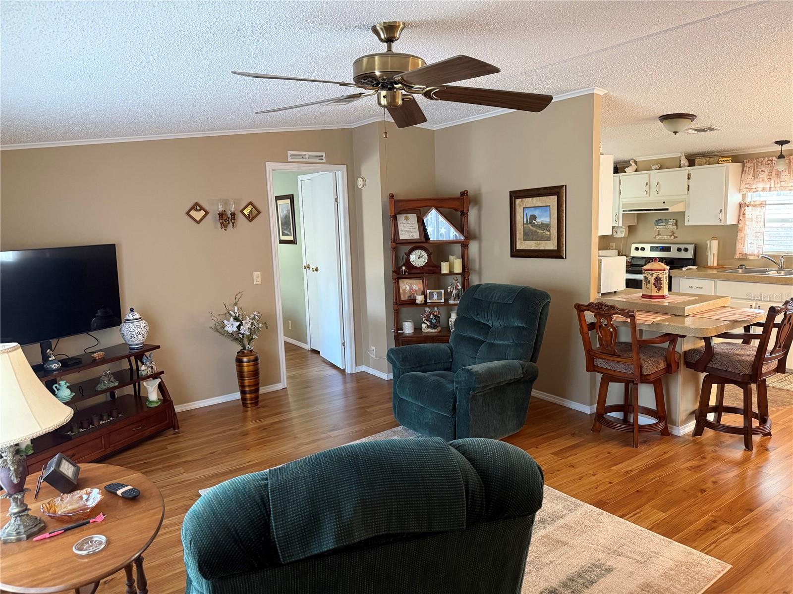 Image 5 of 32 For 6820 Mable Lane