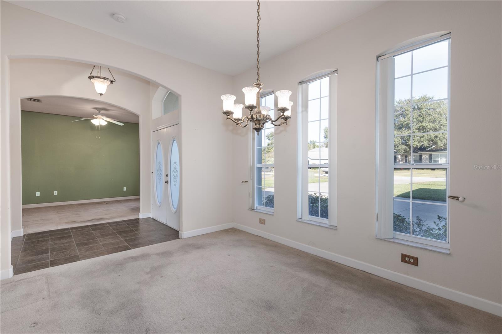 Image 12 of 67 For 3804 Bayshore Circle