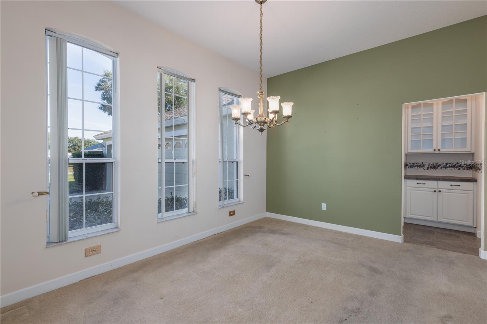 Image 14 of 67 For 3804 Bayshore Circle