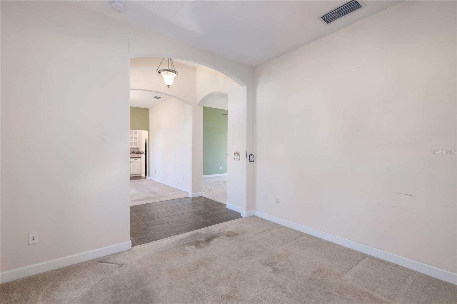 Image 18 of 67 For 3804 Bayshore Circle