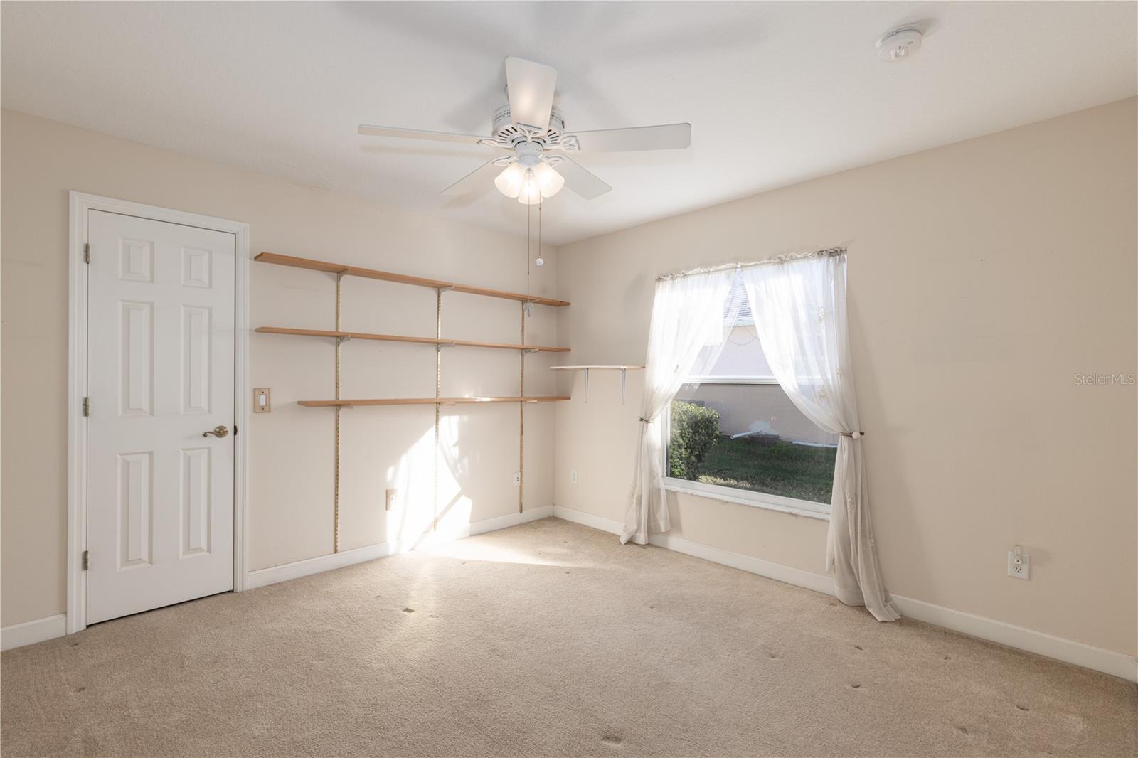 Image 43 of 67 For 3804 Bayshore Circle