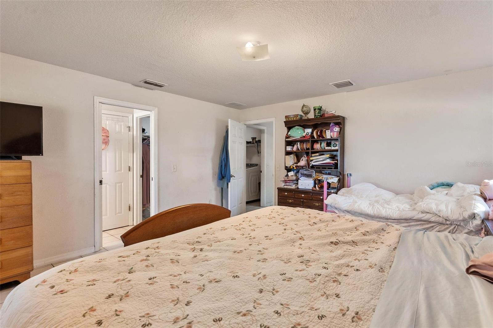 Image 26 of 43 For 7938 Jacksons River Road