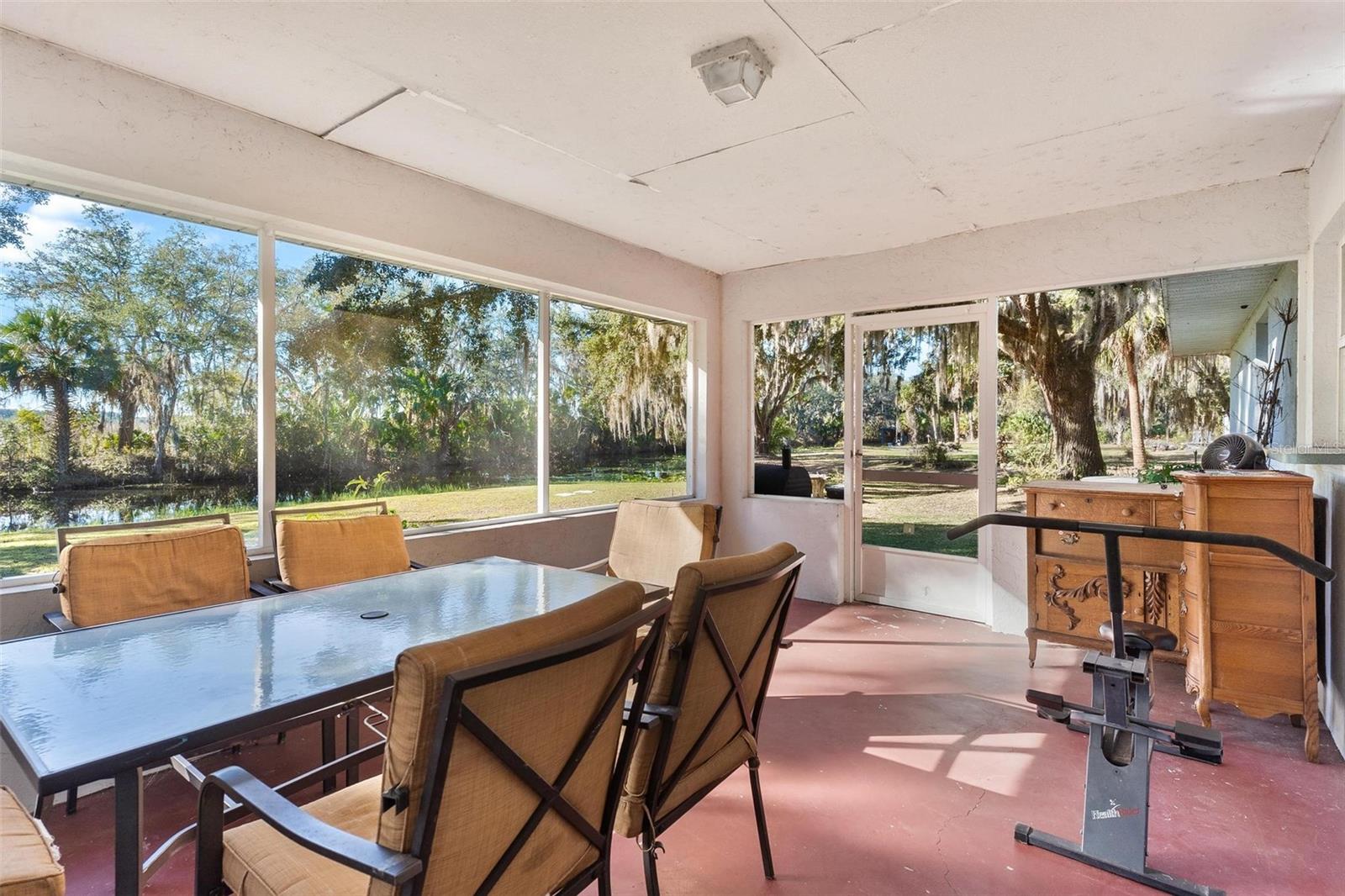 Image 30 of 43 For 7938 Jacksons River Road