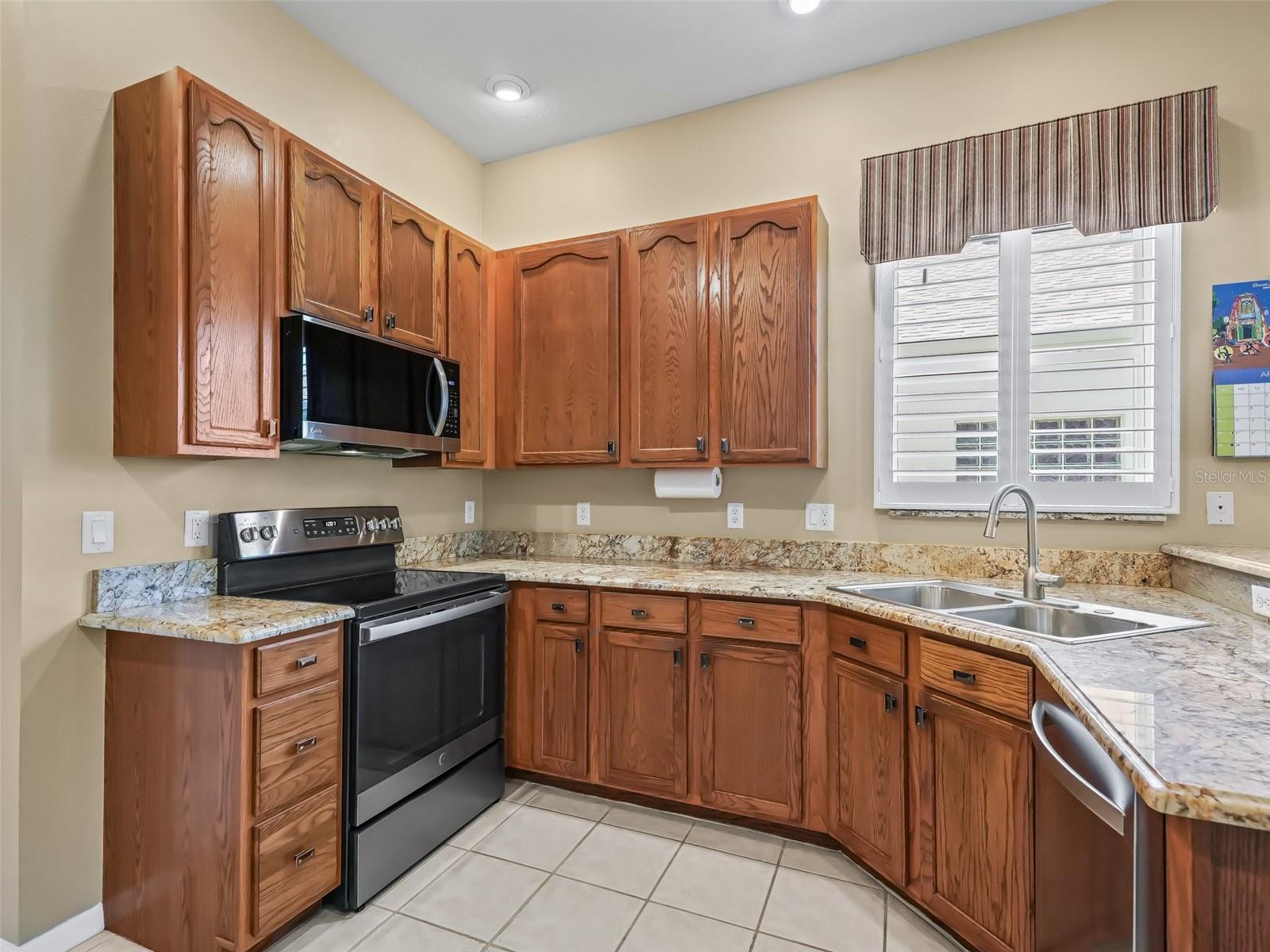 Image 18 of 64 For 17787 114th Avenue