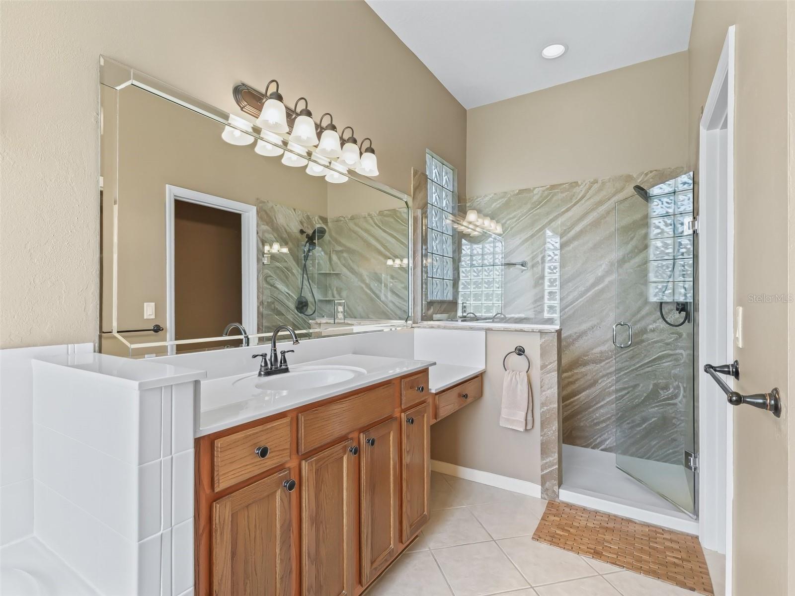 Image 34 of 64 For 17787 114th Avenue