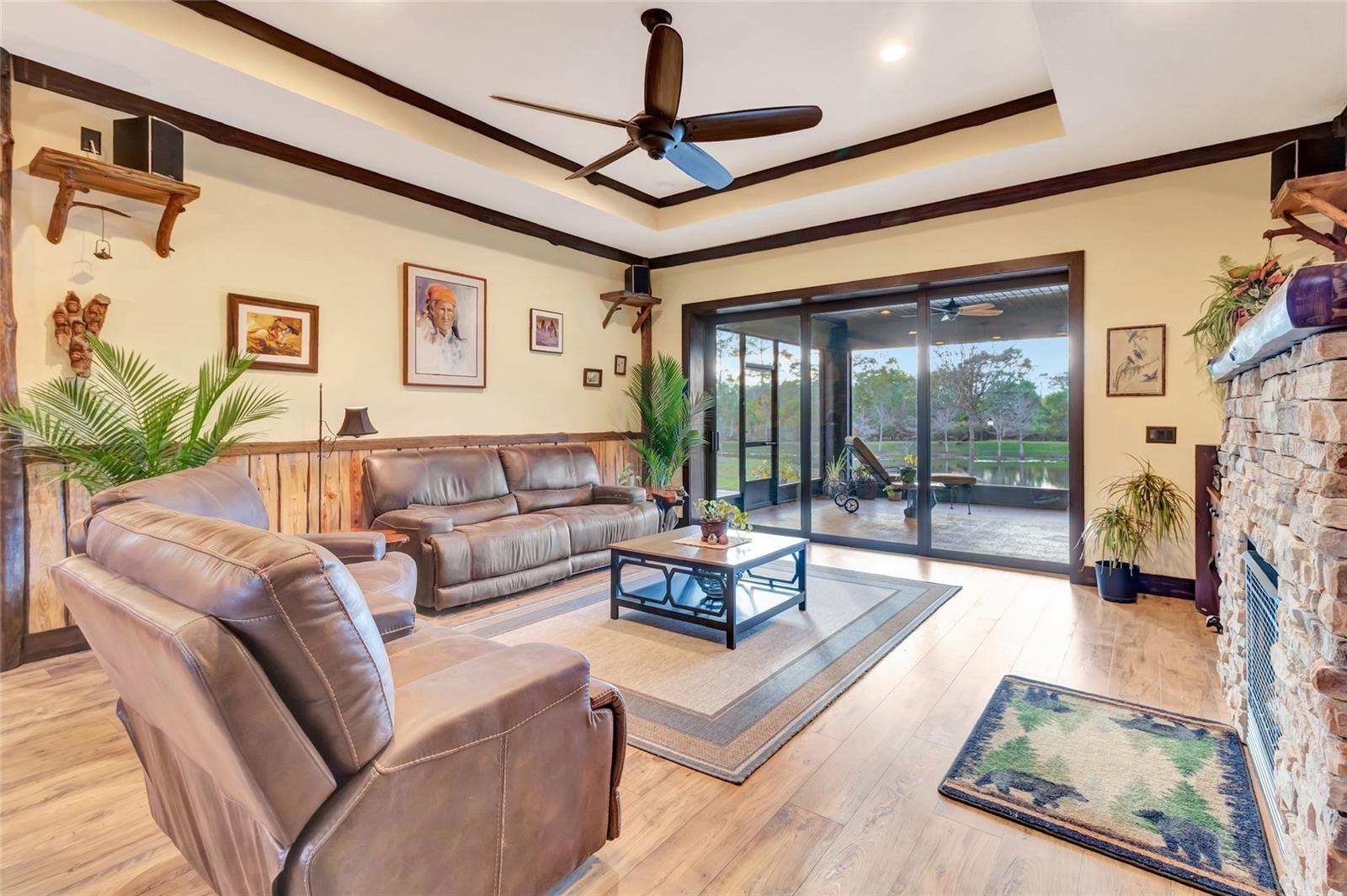 Image 12 of 63 For 7330 Crabgrass Road