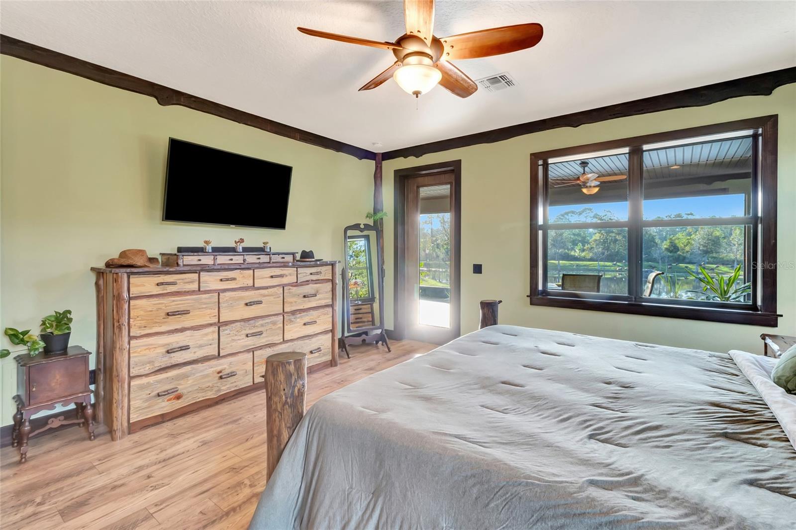 Image 23 of 63 For 7330 Crabgrass Road