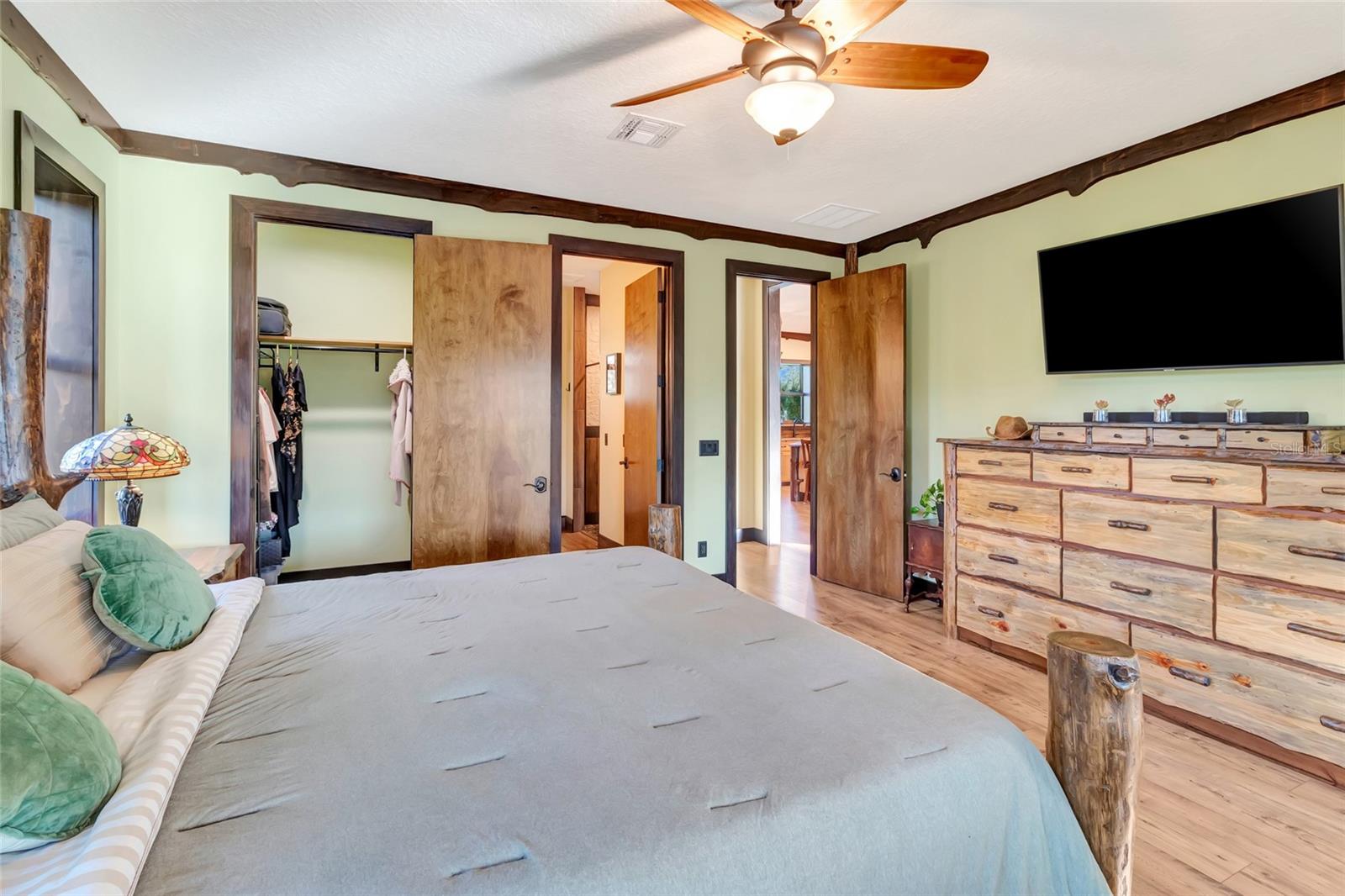 Image 24 of 63 For 7330 Crabgrass Road