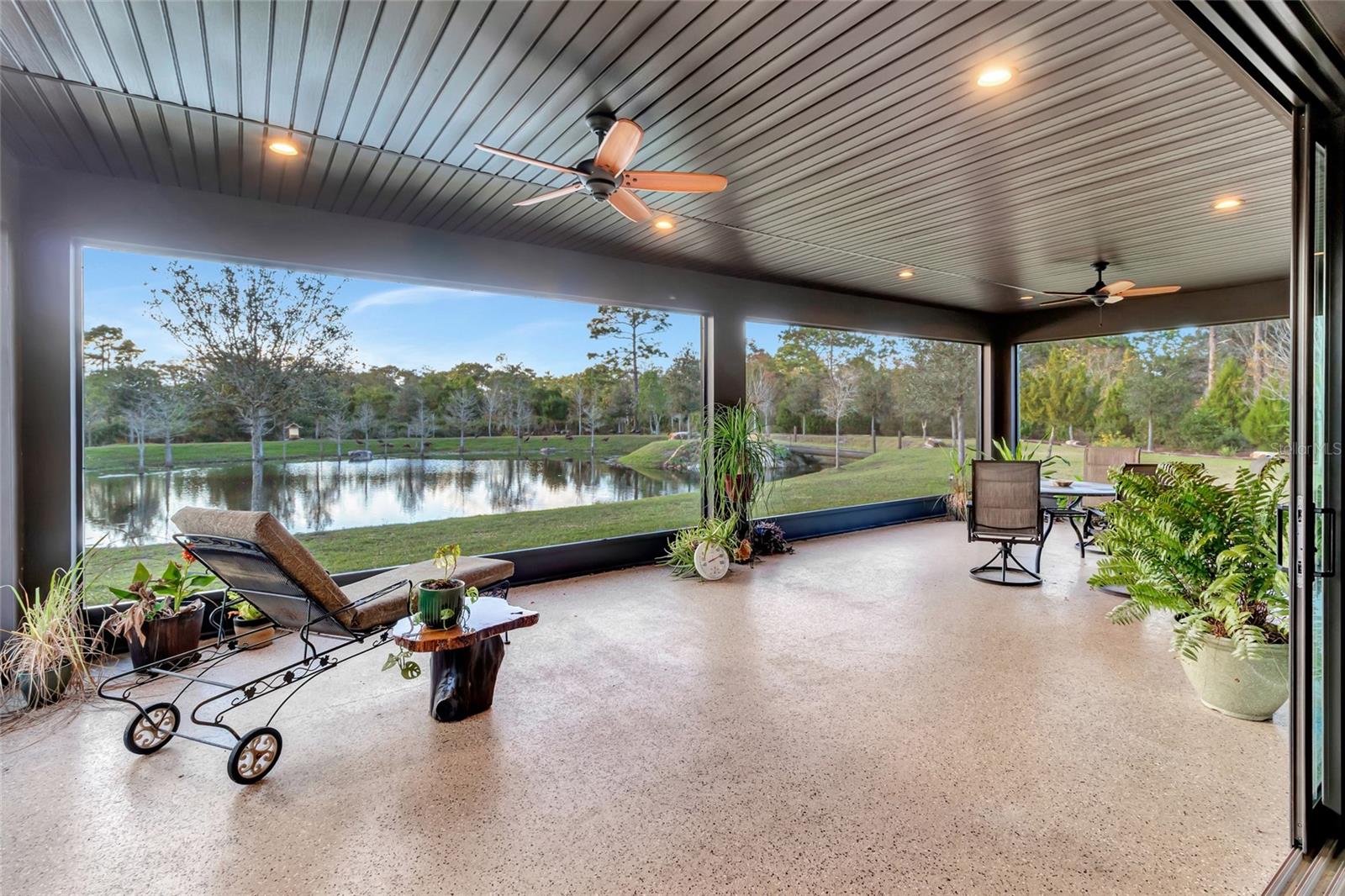 Image 31 of 63 For 7330 Crabgrass Road