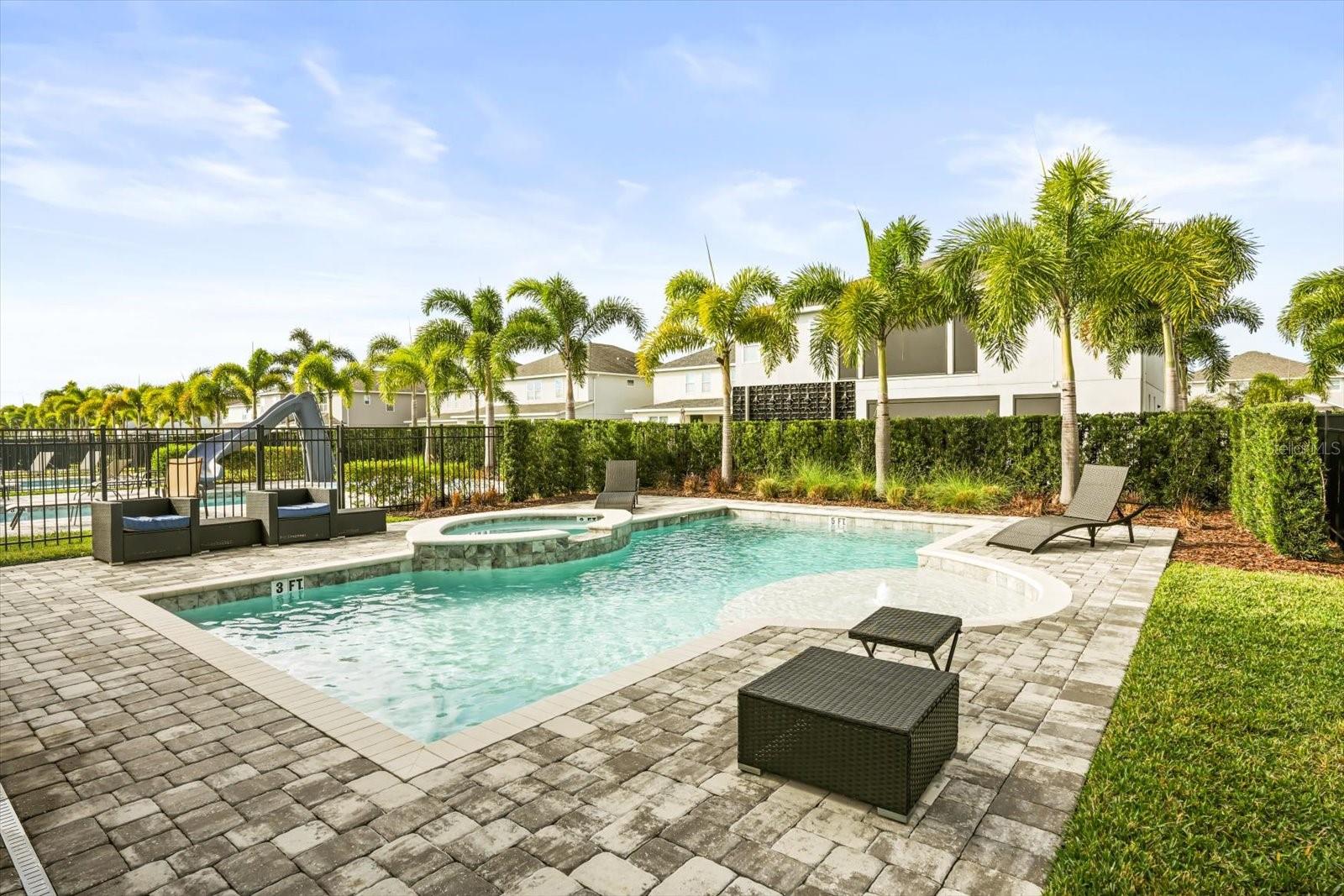 Image 37 of 49 For 421 Southfield Street