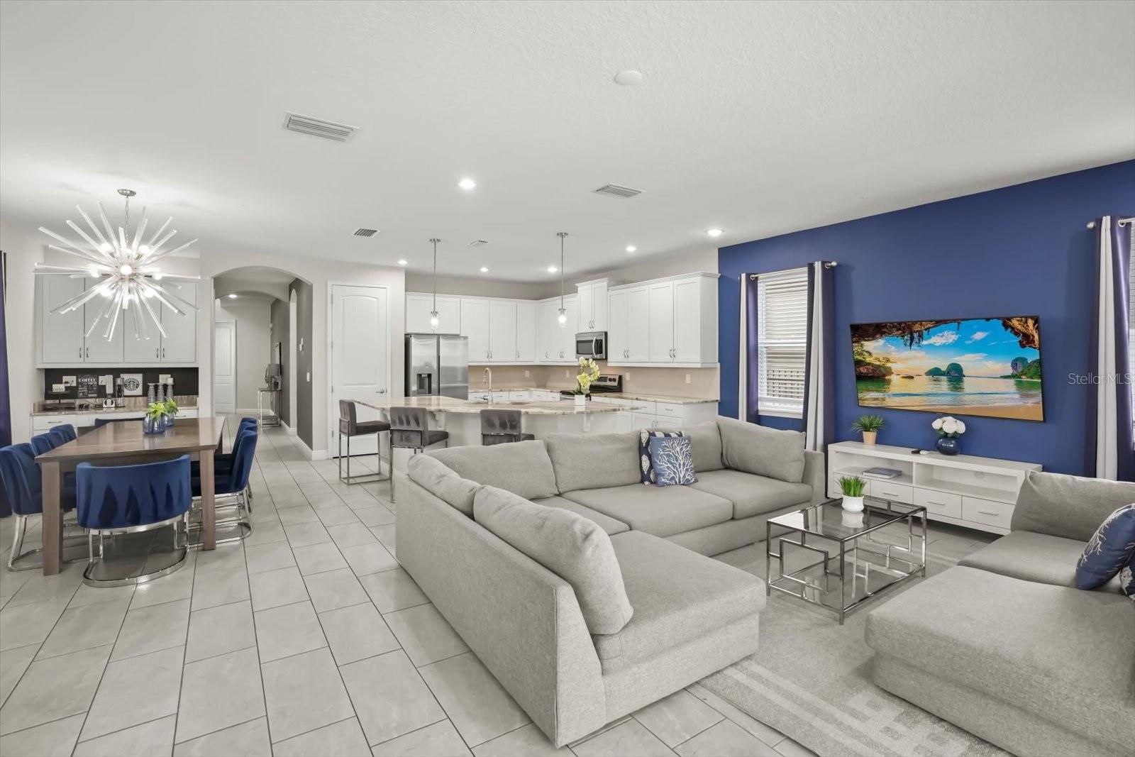 Image 4 of 49 For 421 Southfield Street