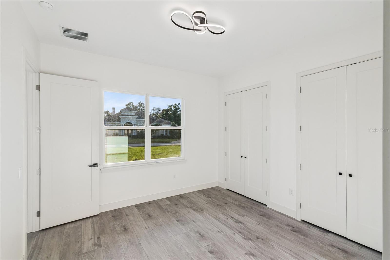 Image 26 of 46 For 9531 Mid Summer Lane