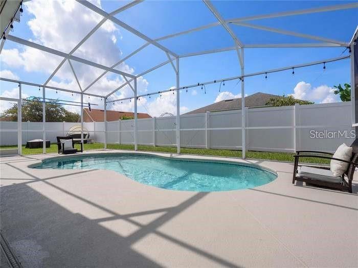 Image 14 of 15 For 412 Marlberry Leaf Avenue