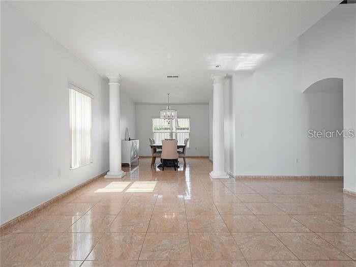 Image 4 of 15 For 412 Marlberry Leaf Avenue