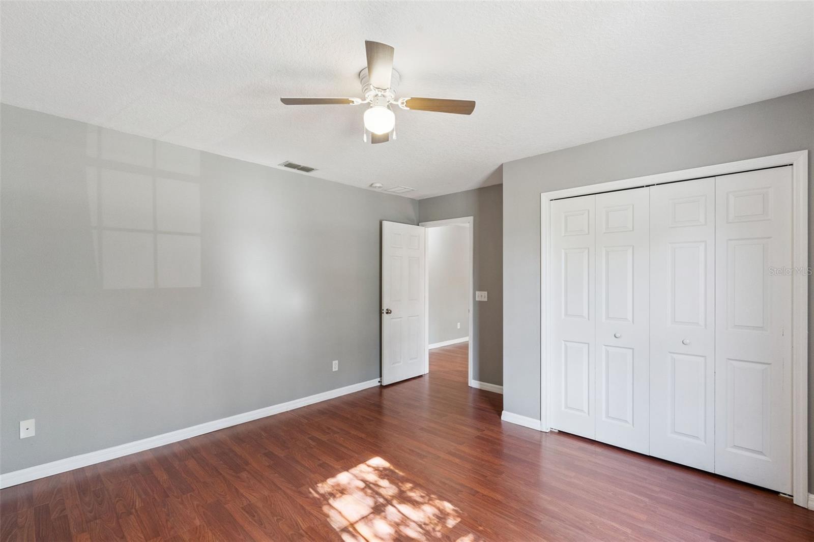 Image 28 of 53 For 297 Sky Valley Street